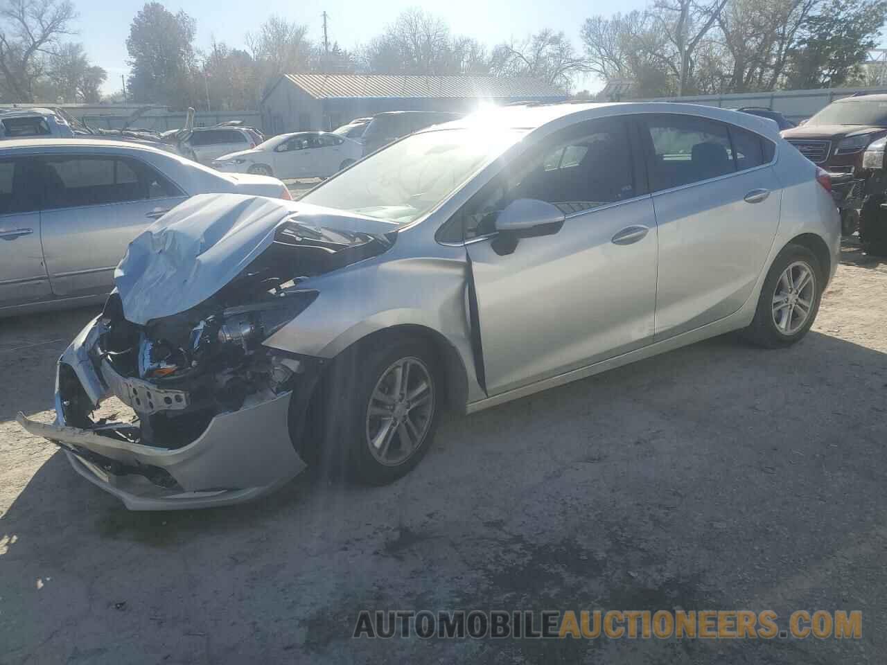 3G1BE6SM3JS632605 CHEVROLET CRUZE 2018