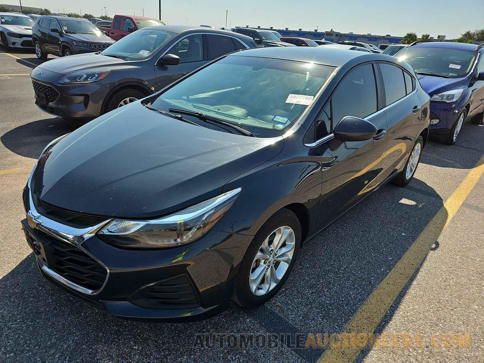 3G1BE6SM4KS558290 Chevrolet Cruze 2019