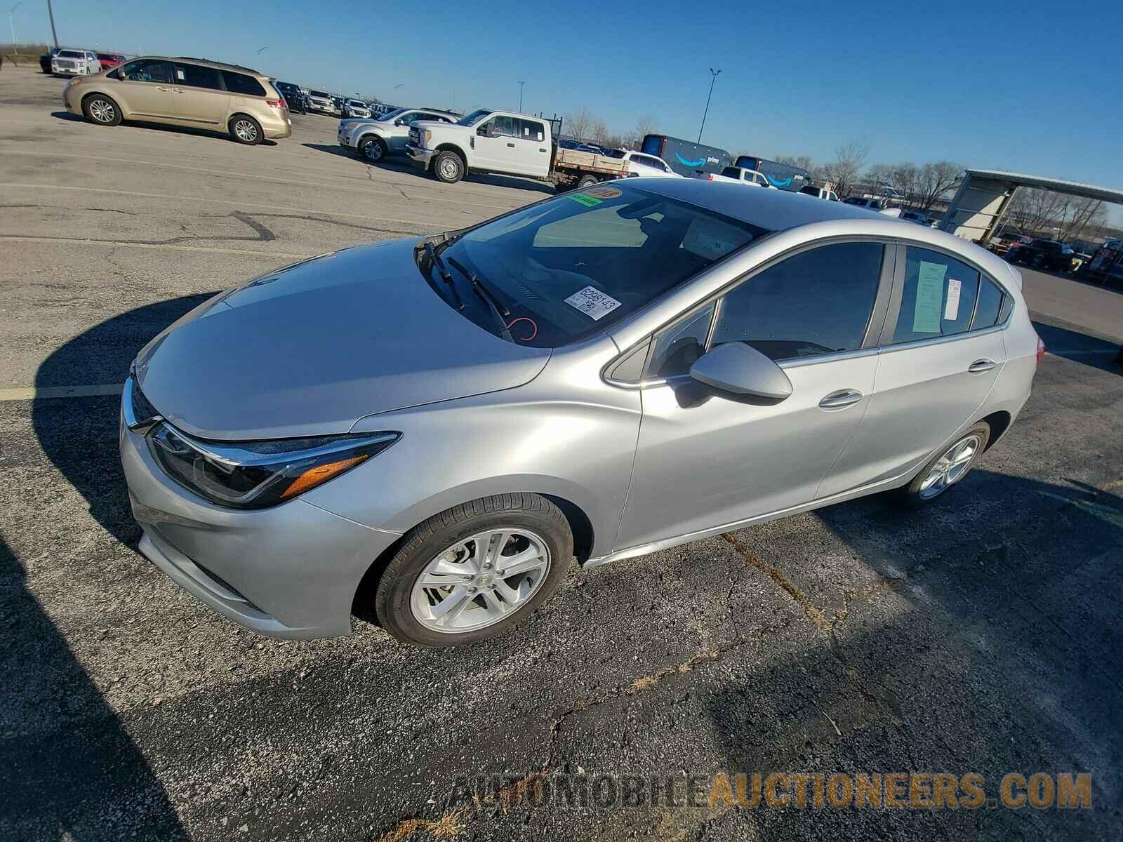 3G1BE6SM6JS586736 Chevrolet Cruze 2018