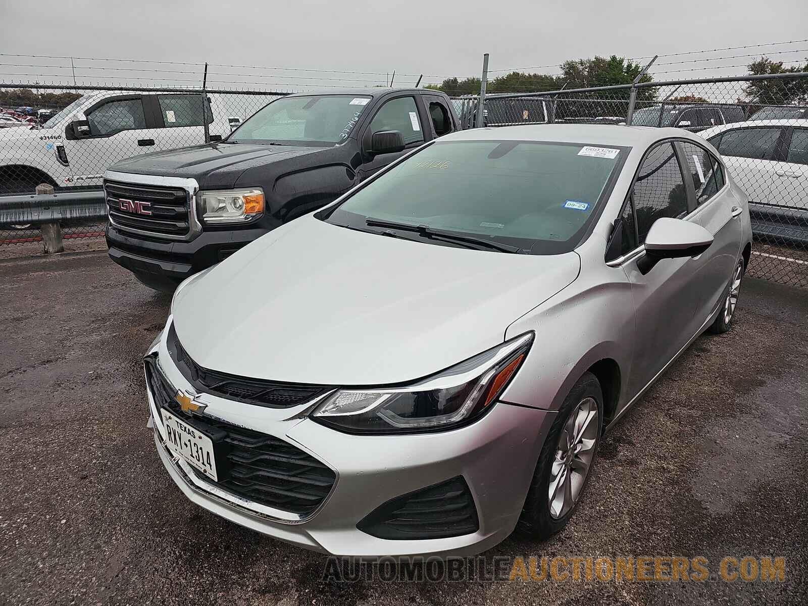 3G1BE6SMXKS542126 Chevrolet Cruze 2019