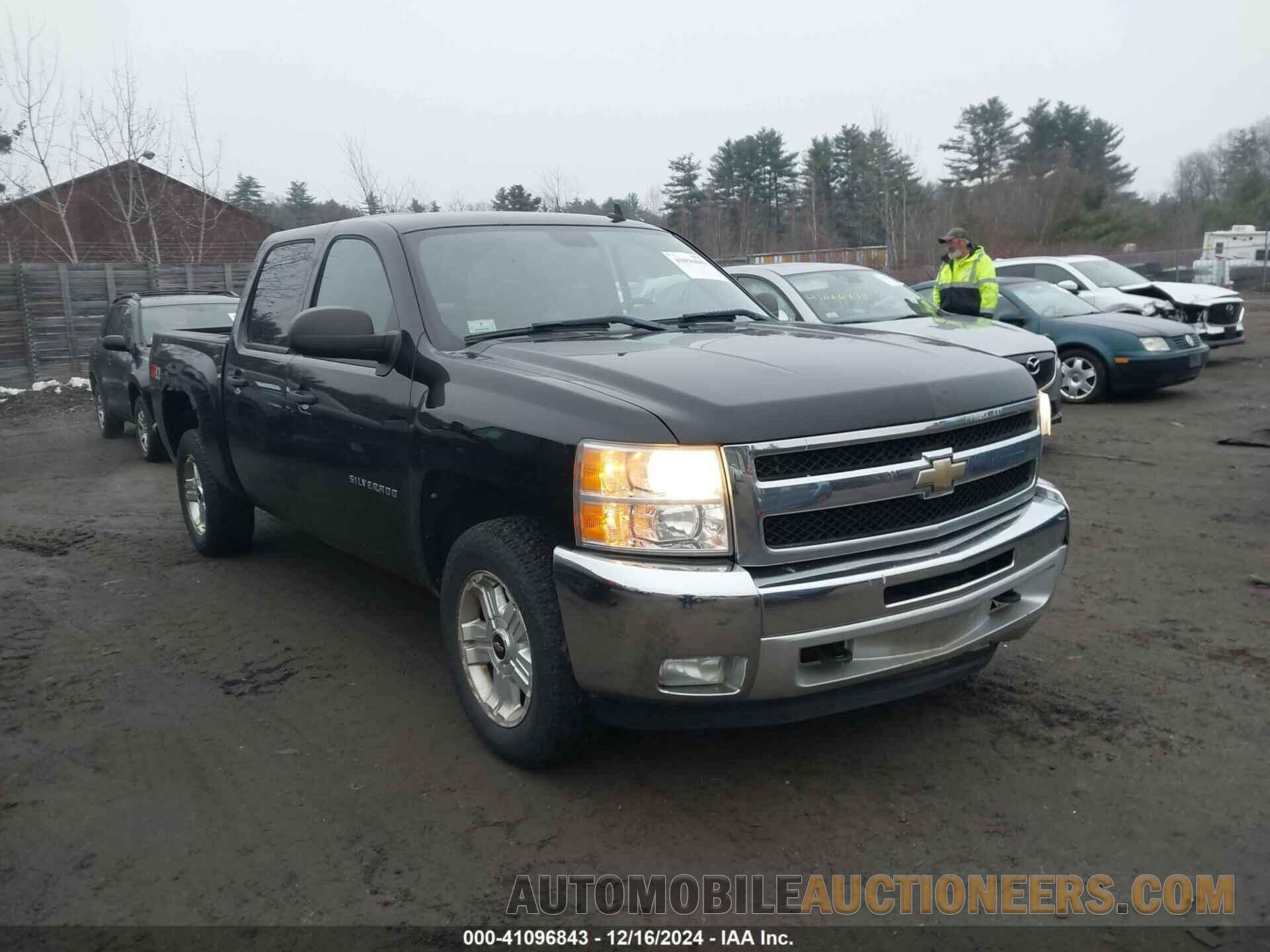 3GCPKSE3XBG327463 CHEVROLET SILVERADO 1500 2011