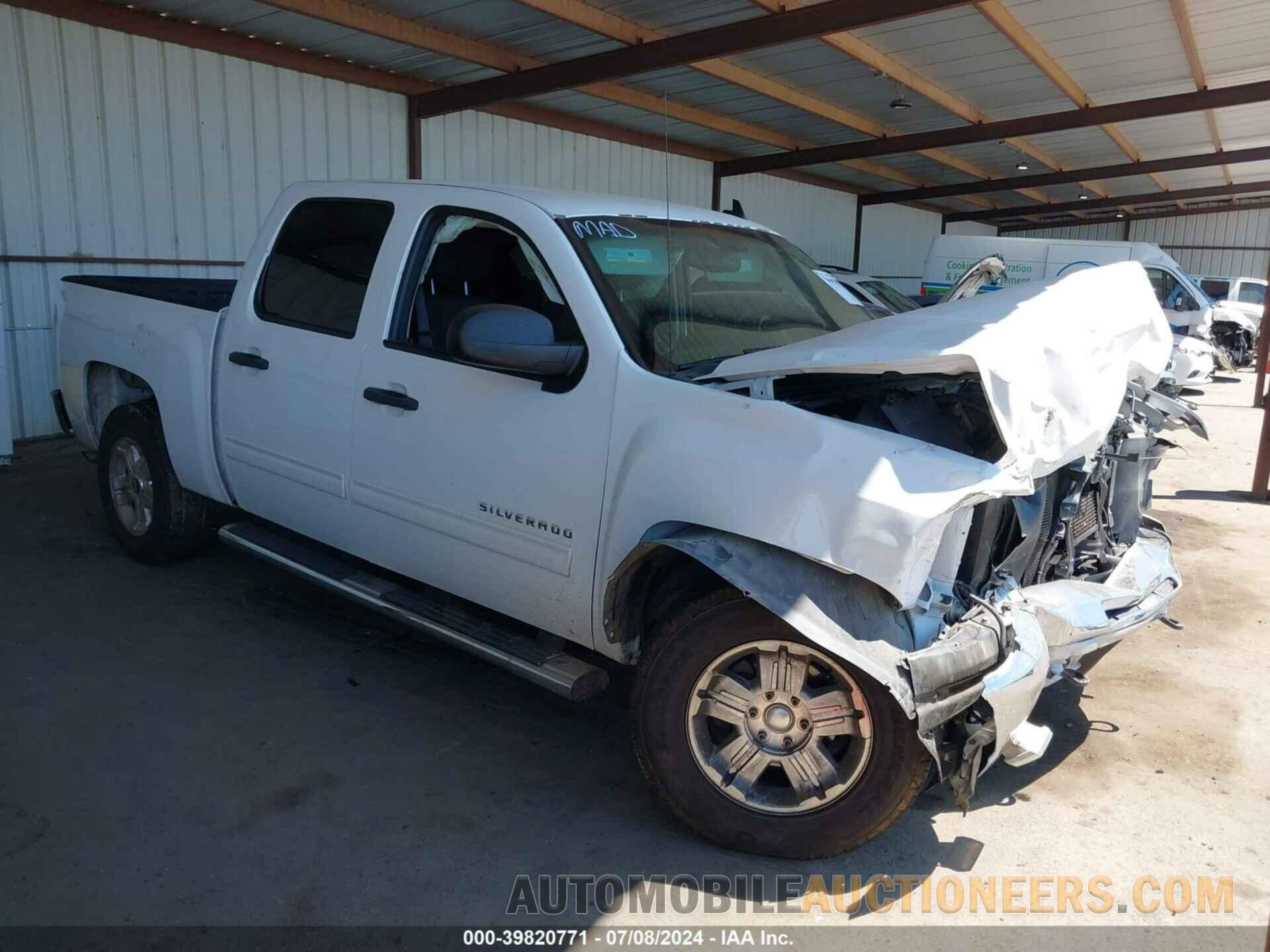 3GCPKSE73DG101318 CHEVROLET SILVERADO 1500 2013