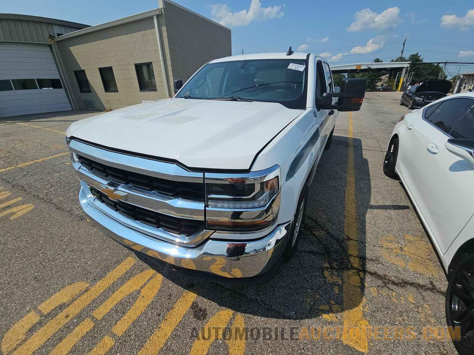 3GCUKNEC8JG330199 Chevrolet Silverado 1500 2018