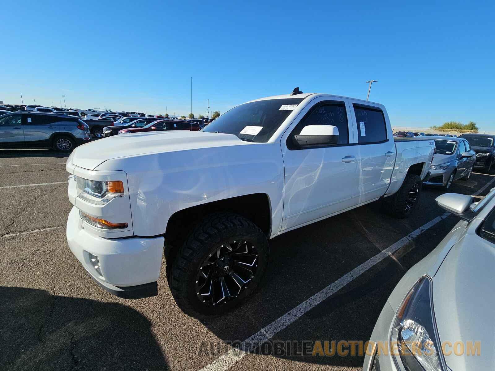 3GCUKREC0JG548354 Chevrolet Silverado 1500 2018