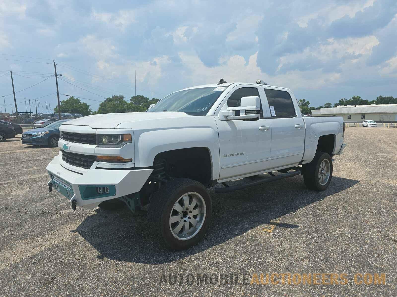 3GCUKREC1JG477312 Chevrolet Silverado 1500 2018