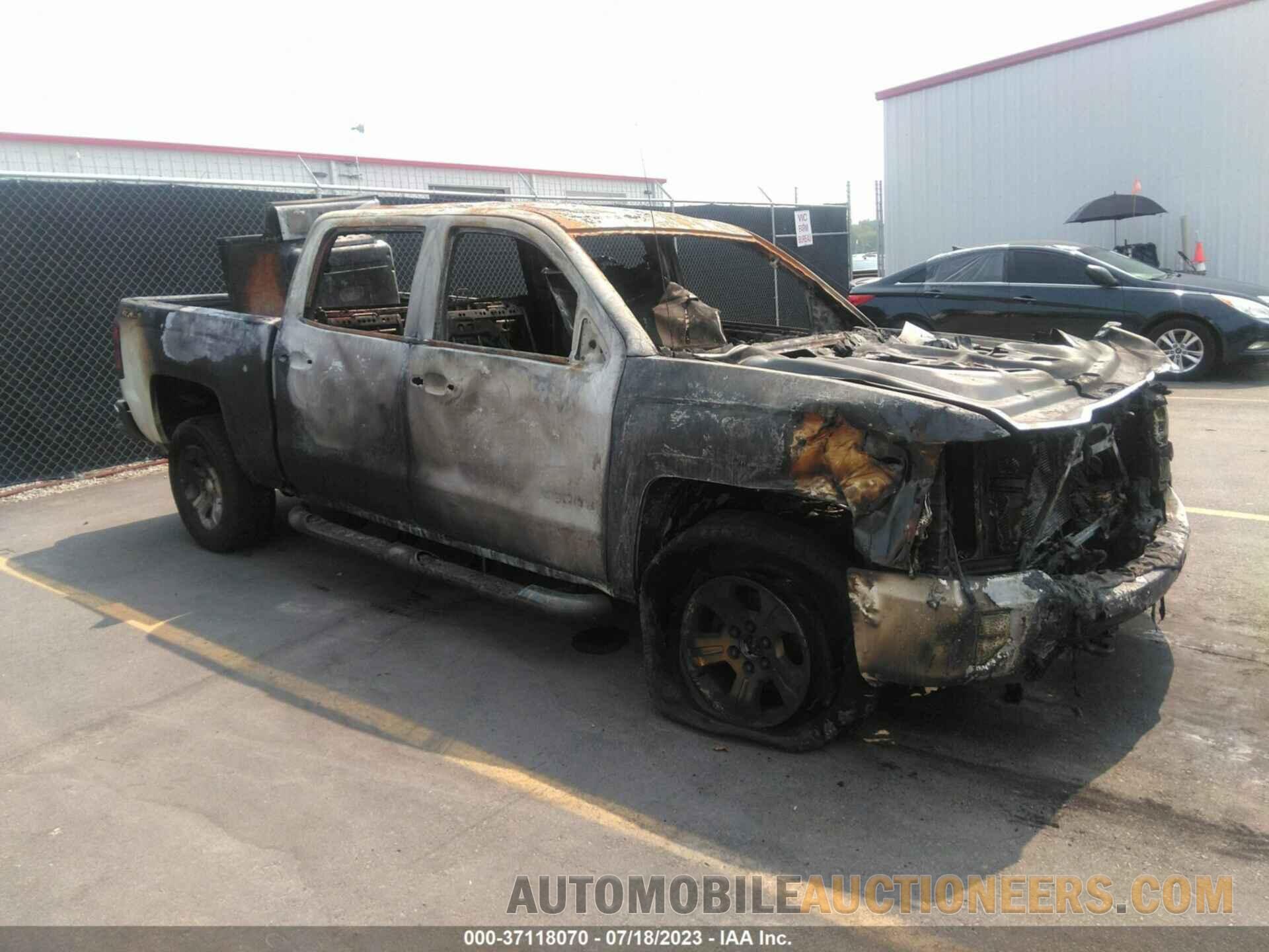 3GCUKREC4JG221813 CHEVROLET SILVERADO 1500 2018