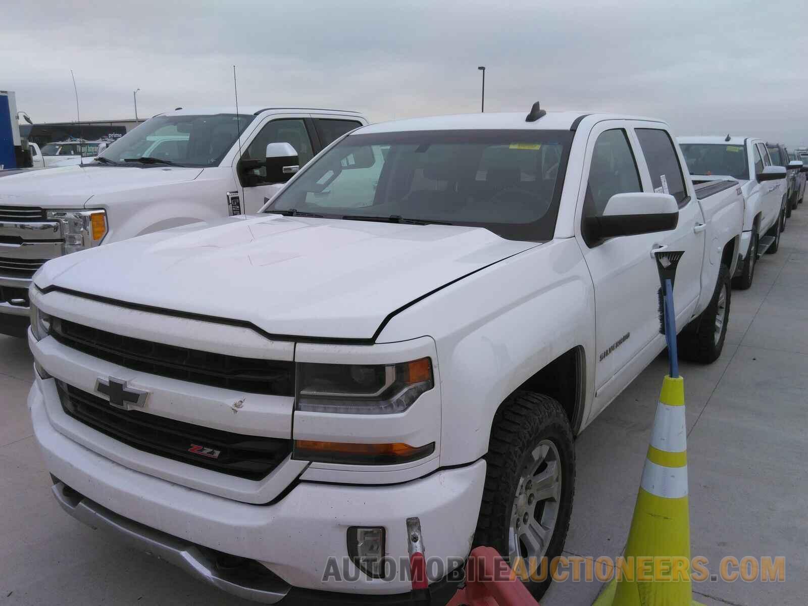 3GCUKREC4JG437208 Chevrolet Silverado 1500 2018