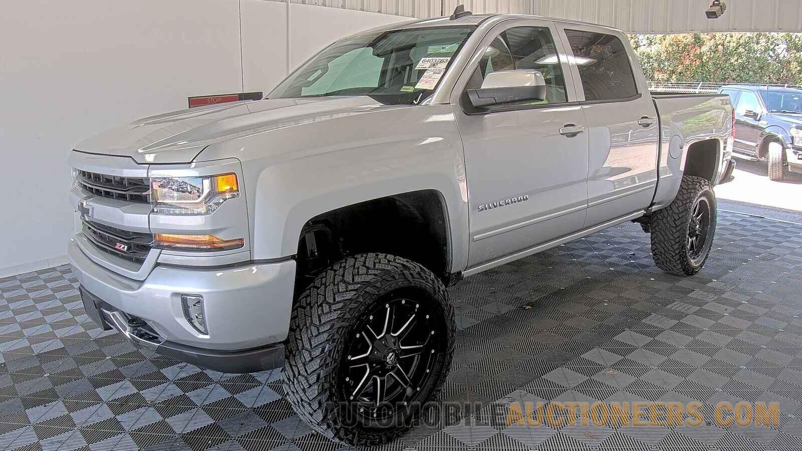 3GCUKREC4JG483217 Chevrolet Silverado 1500 2018