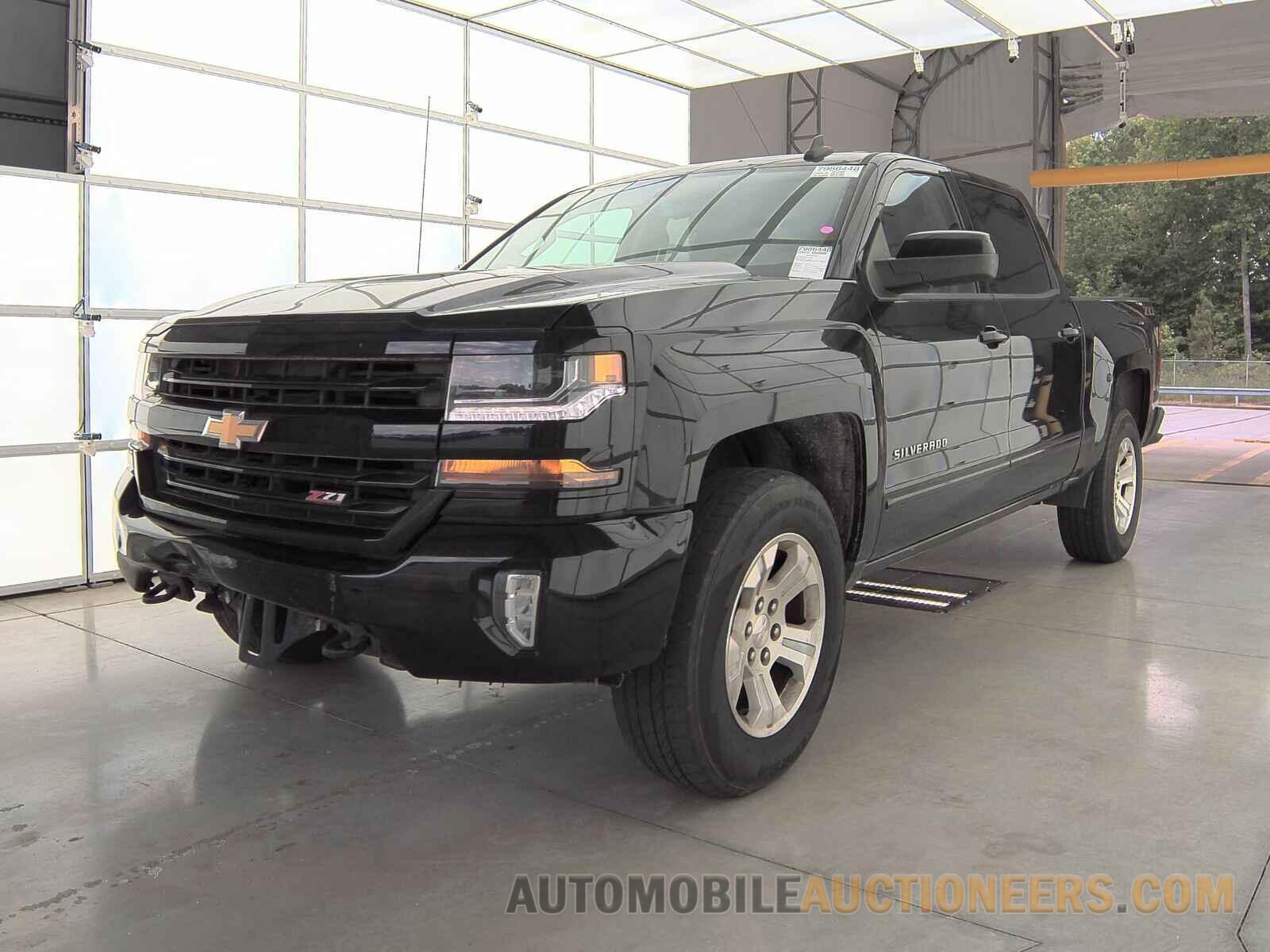 3GCUKREC8JG114215 Chevrolet Silverado 1500 2018