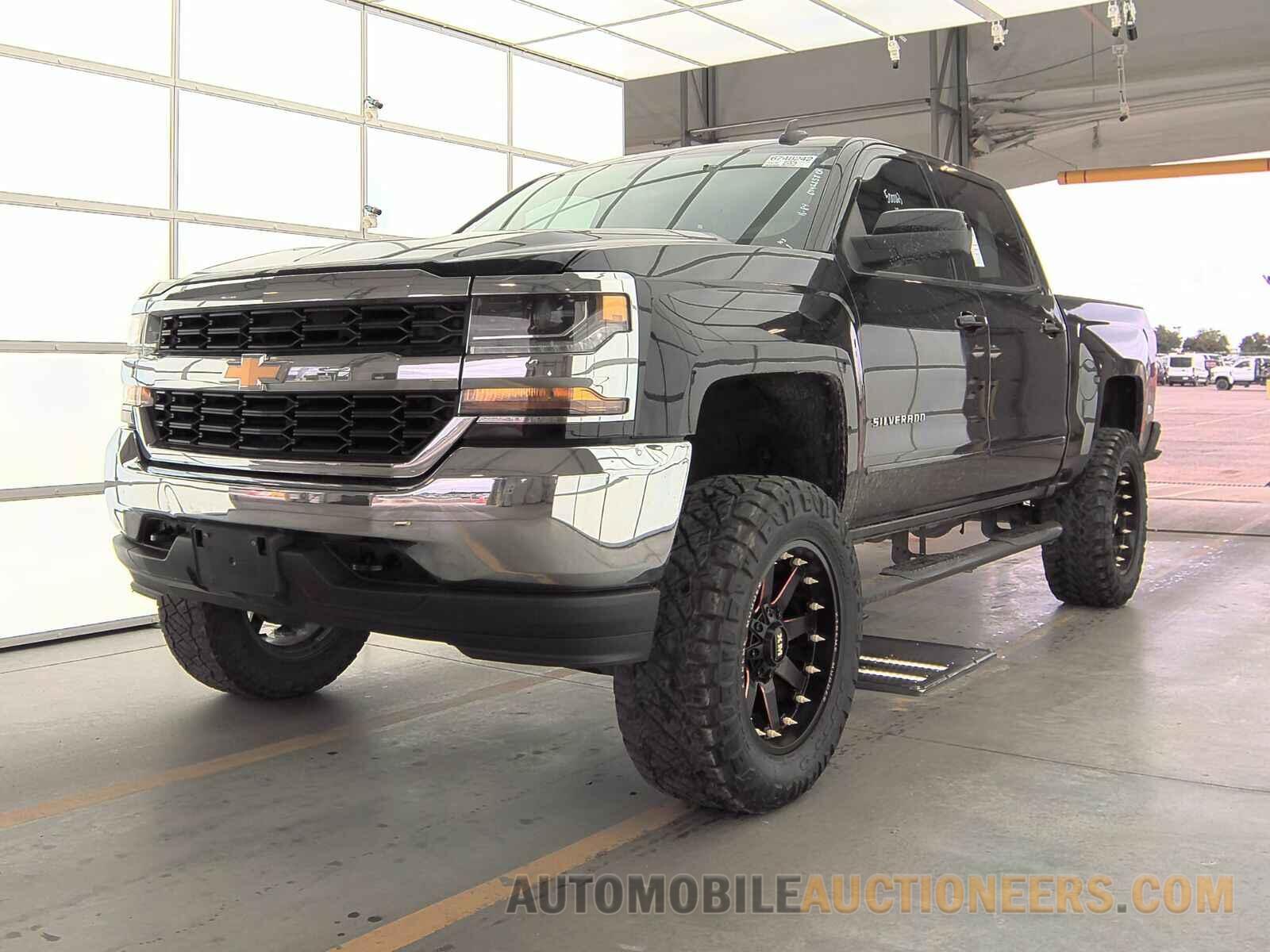 3GCUKREC8JG284946 Chevrolet Silverado 1500 2018