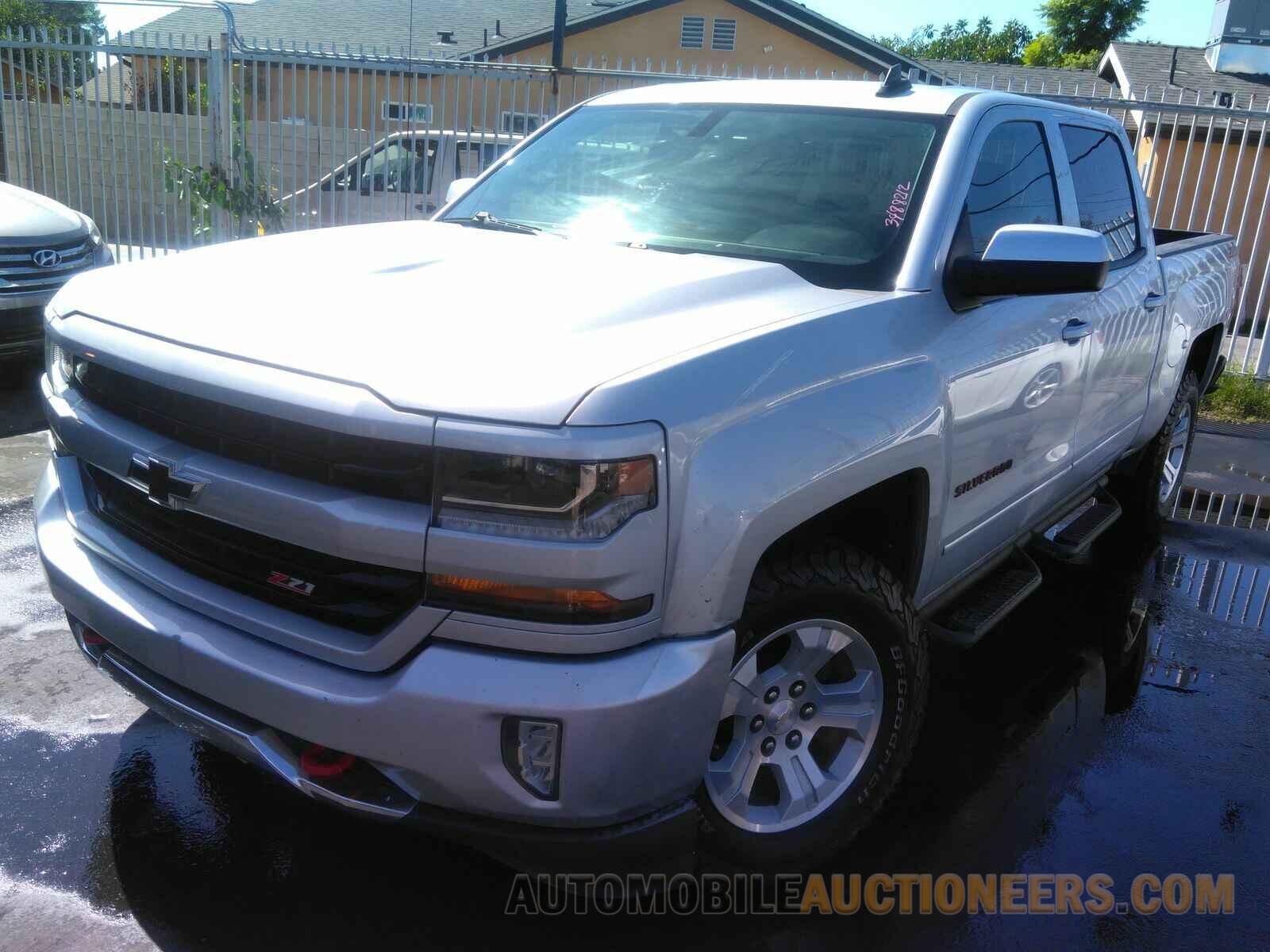 3GCUKREC9JG215666 Chevrolet Silverado 1500 2018