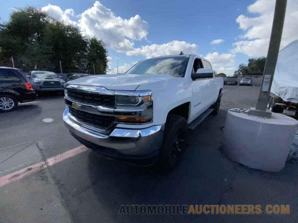 3GCUKREH5JG138368 Chevrolet Silverado 1500 2018