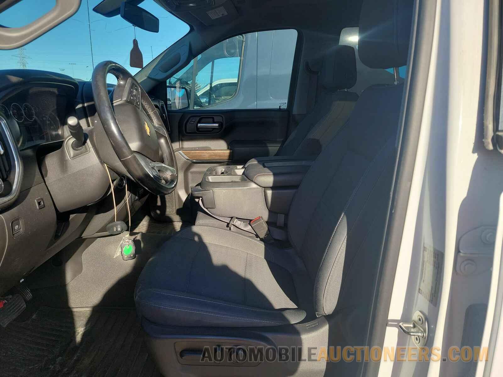 3GCUYDED2KG132916 Chevrolet Silverado 1500 2019