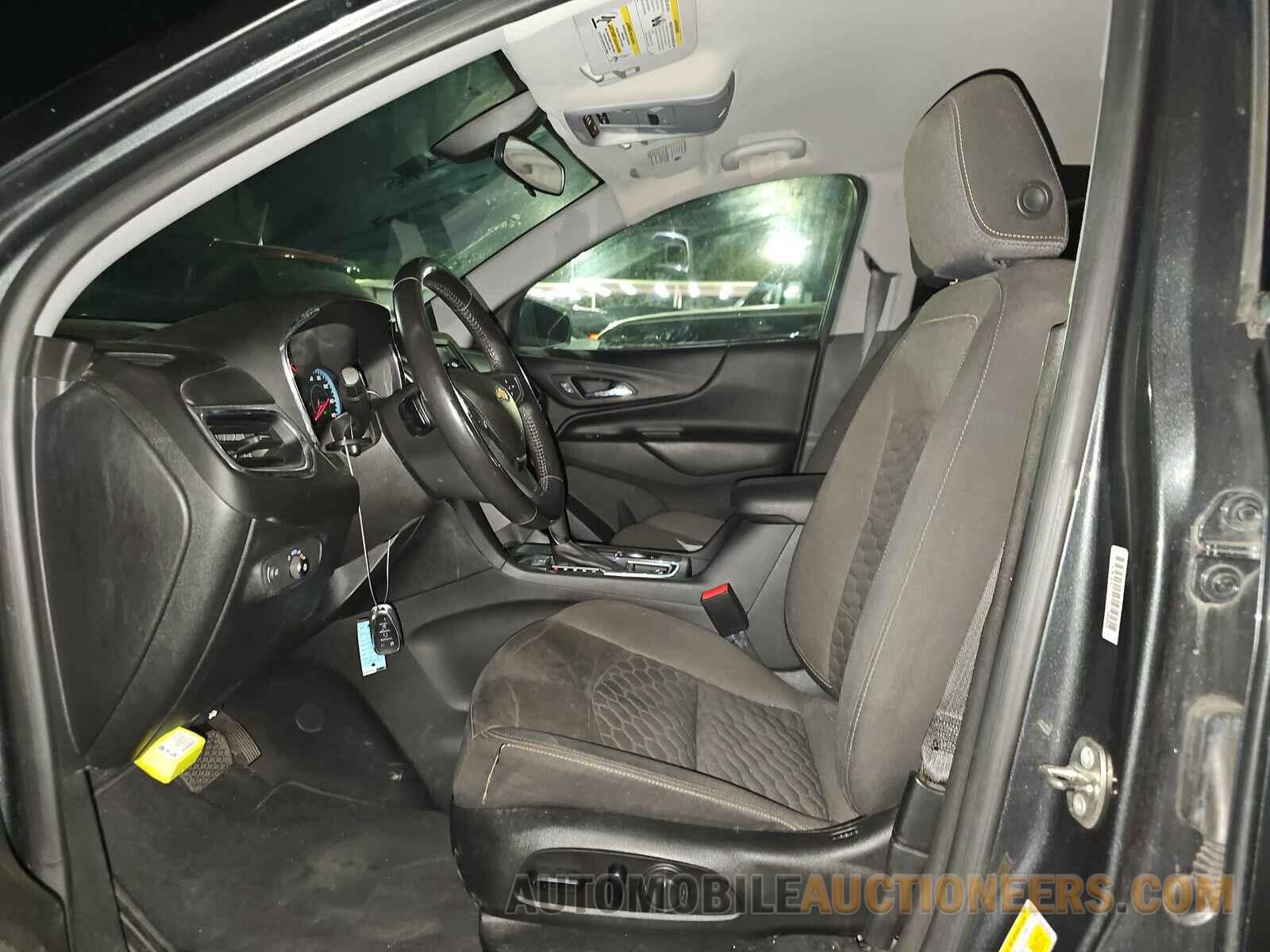 3GNAXJEV6JS596260 Chevrolet Equinox LT 2018