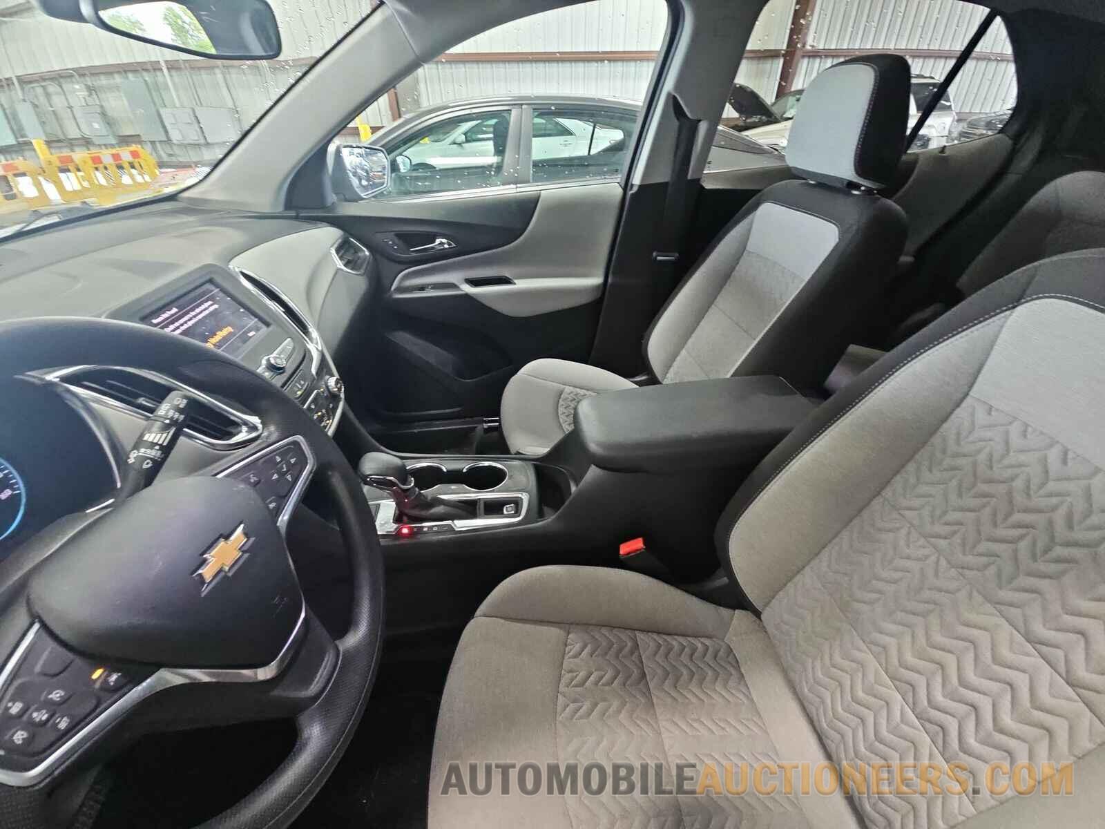 3GNAXTEV2NL132958 Chevrolet Equinox LT 2022