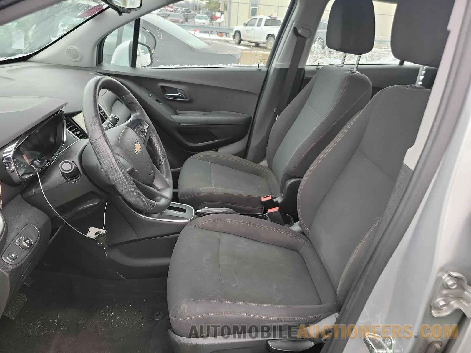 3GNCJKSB0JL290711 Chevrolet Trax 2018