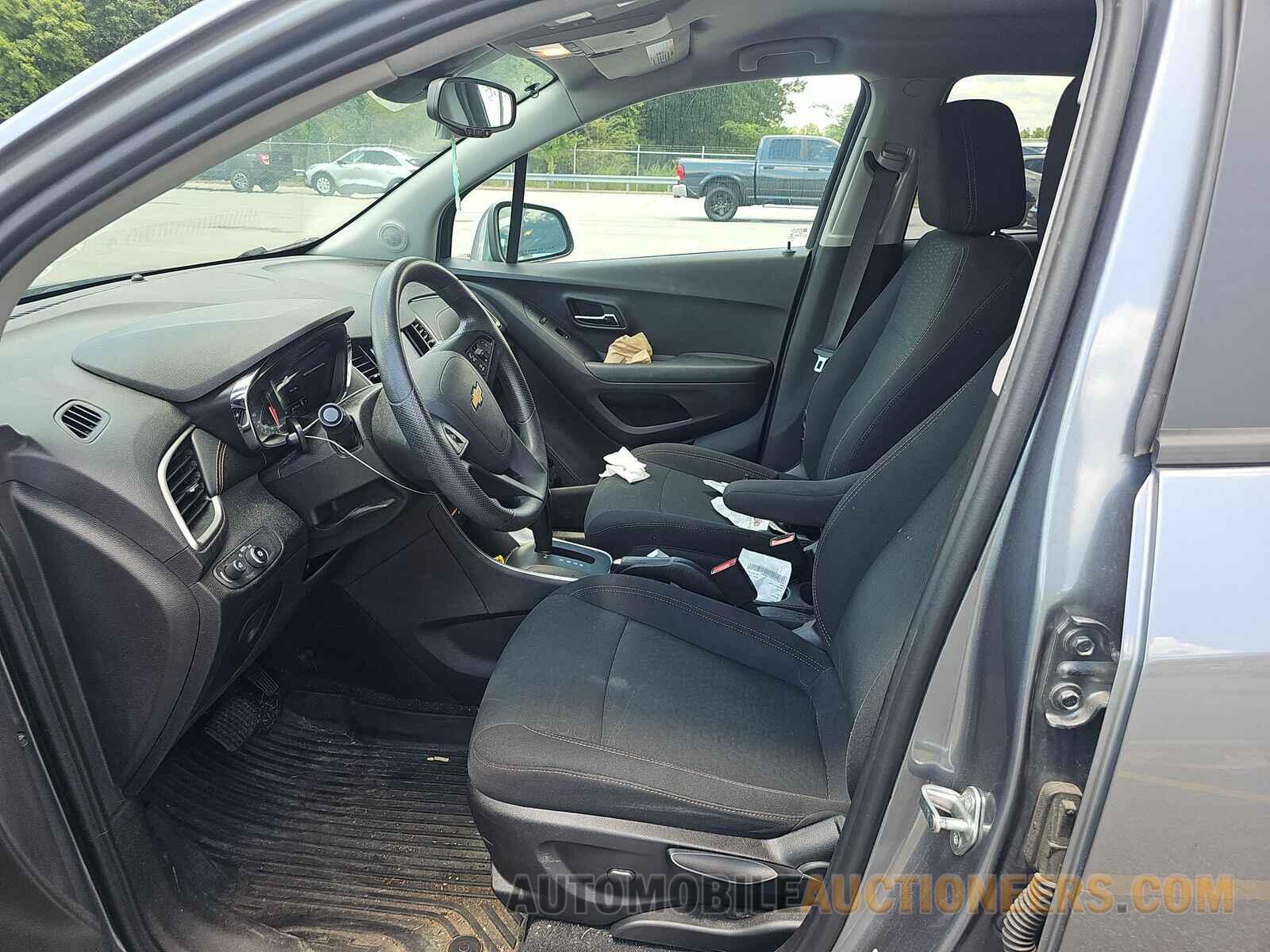 3GNCJKSB0LL299105 Chevrolet Trax 2020