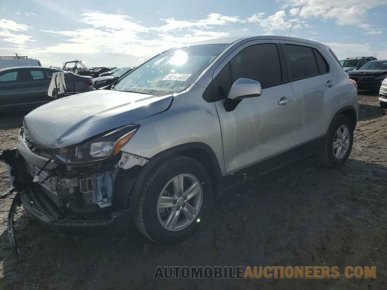 3GNCJKSB6LL329272 CHEVROLET TRAX 2020