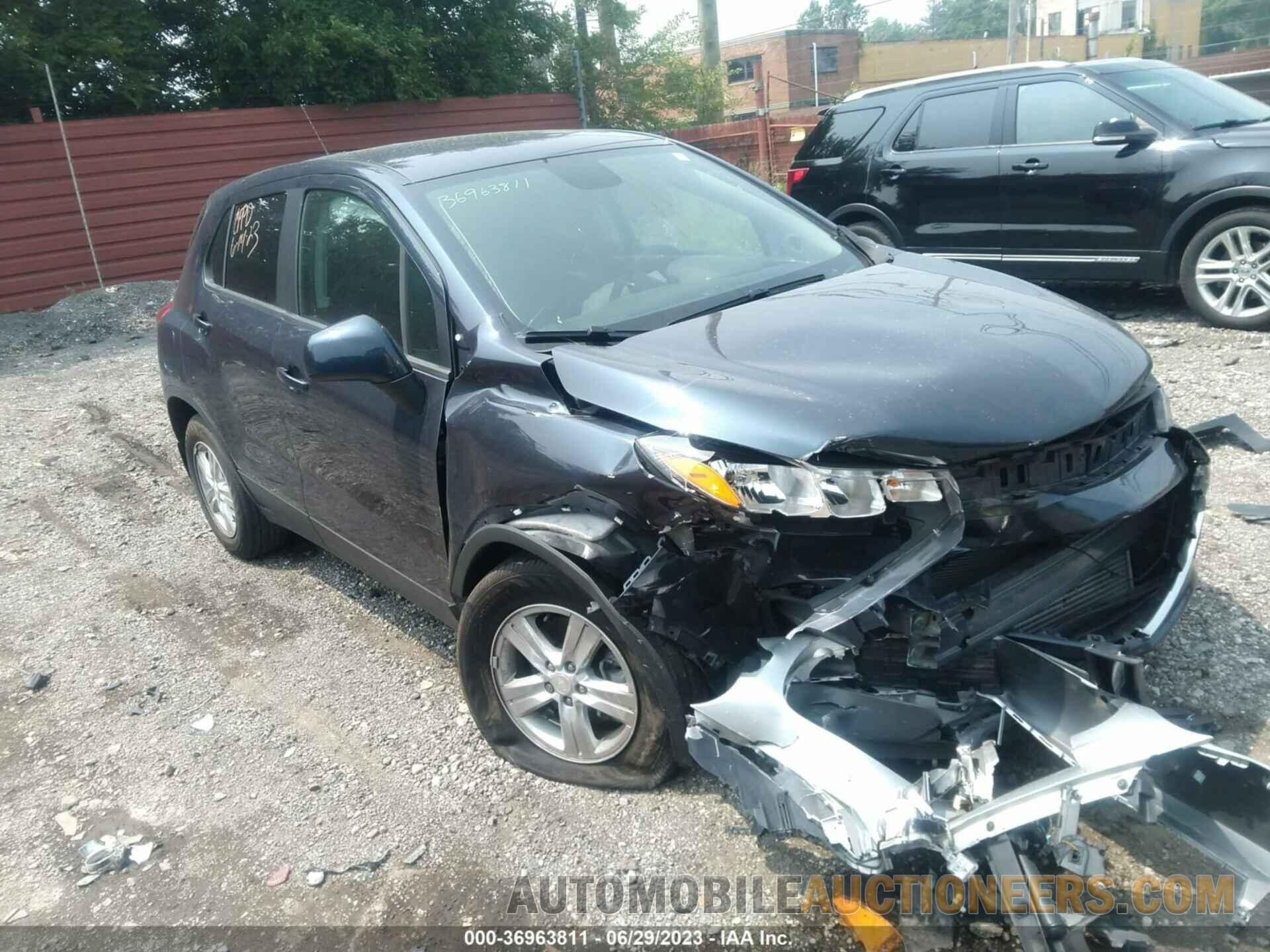 3GNCJKSB8KL321947 CHEVROLET TRAX 2019