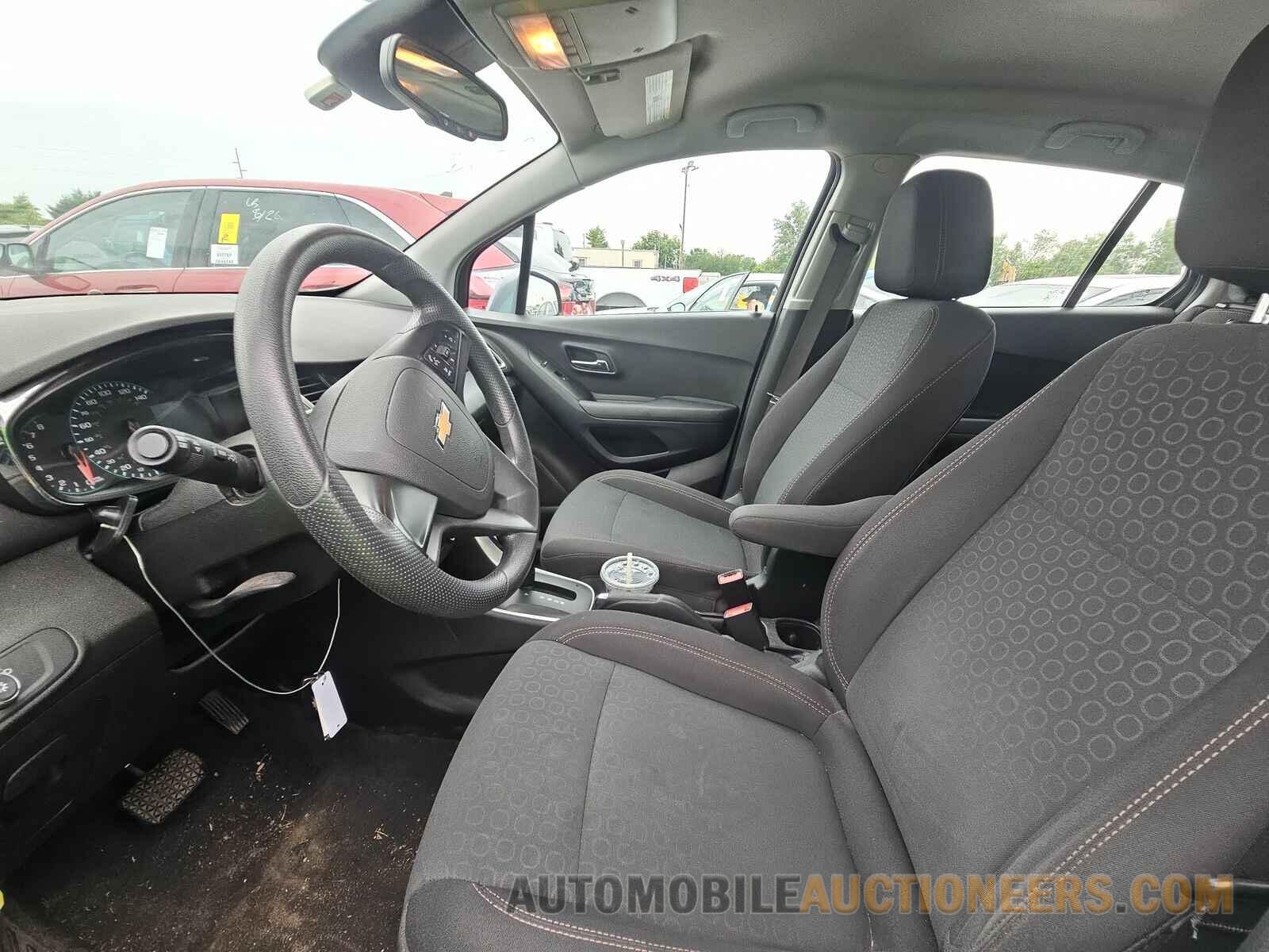 3GNCJKSB9LL170702 Chevrolet Trax 2020