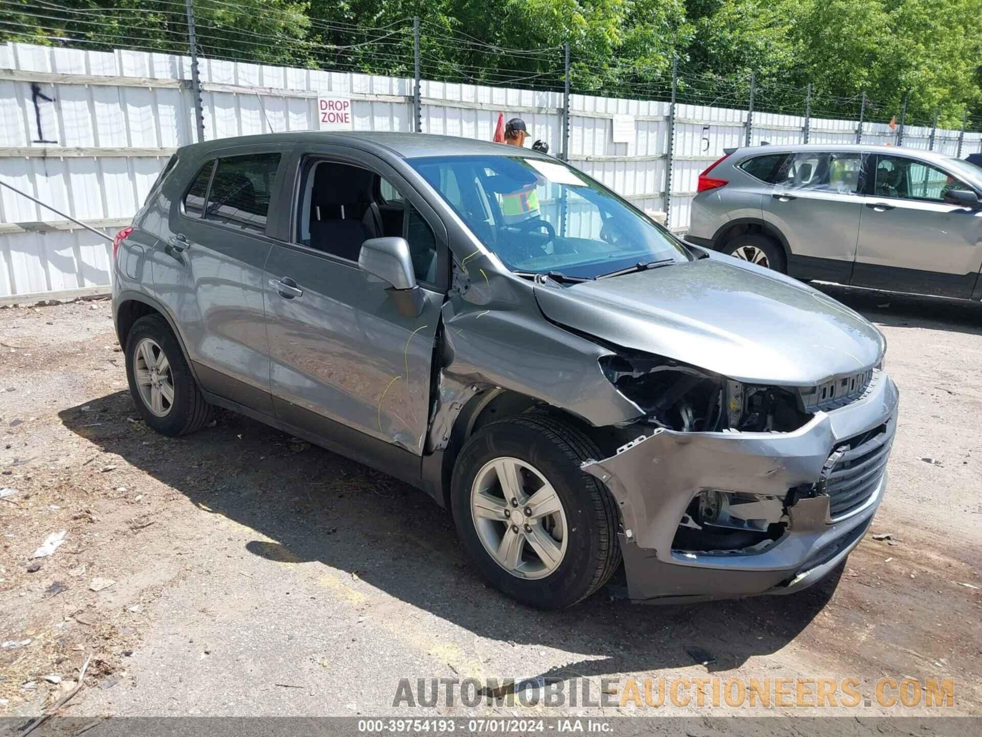 3GNCJKSBXLL211404 CHEVROLET TRAX 2020