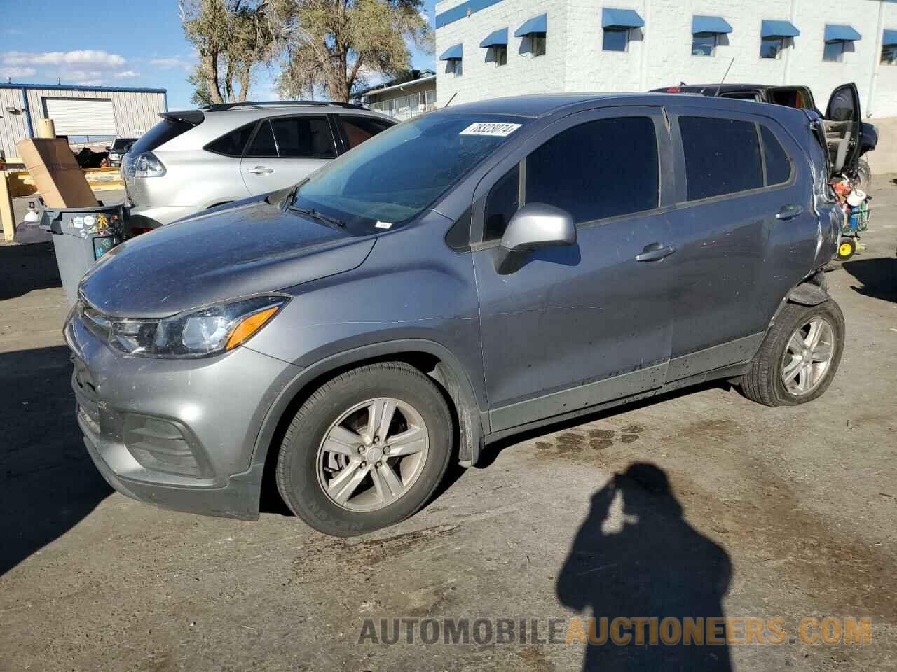 3GNCJKSBXLL303953 CHEVROLET TRAX 2020