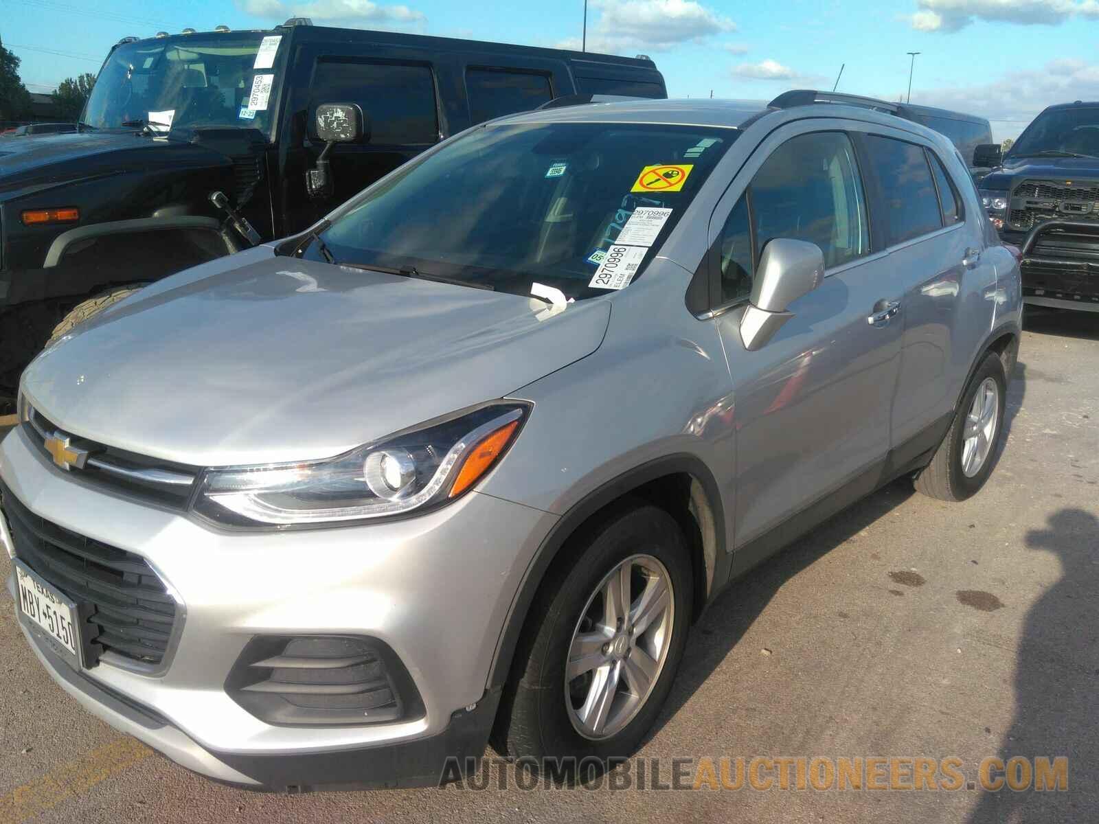 3GNCJLSB0JL179758 Chevrolet Trax 2018