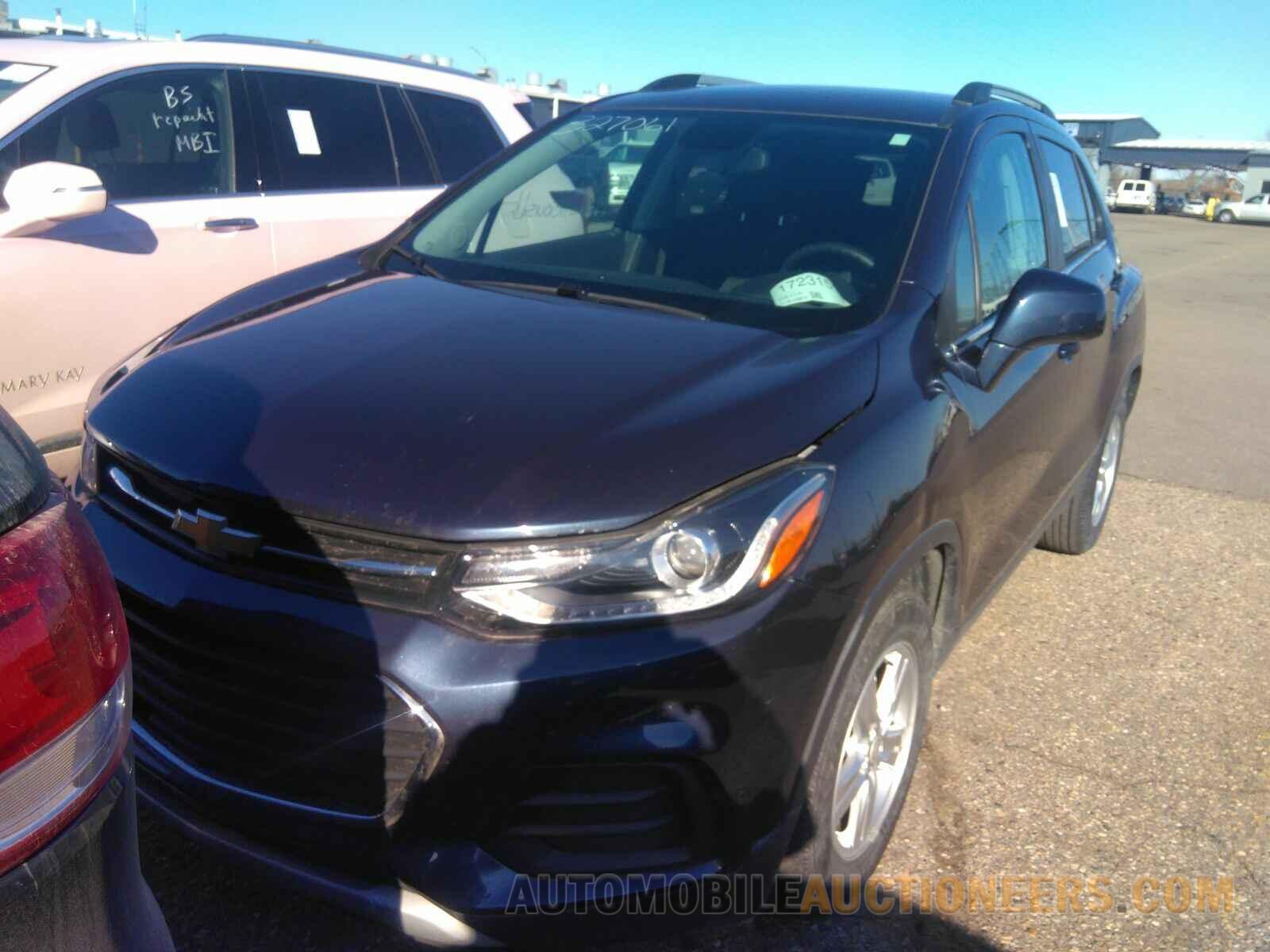 3GNCJLSB1JL327061 Chevrolet Trax 2018