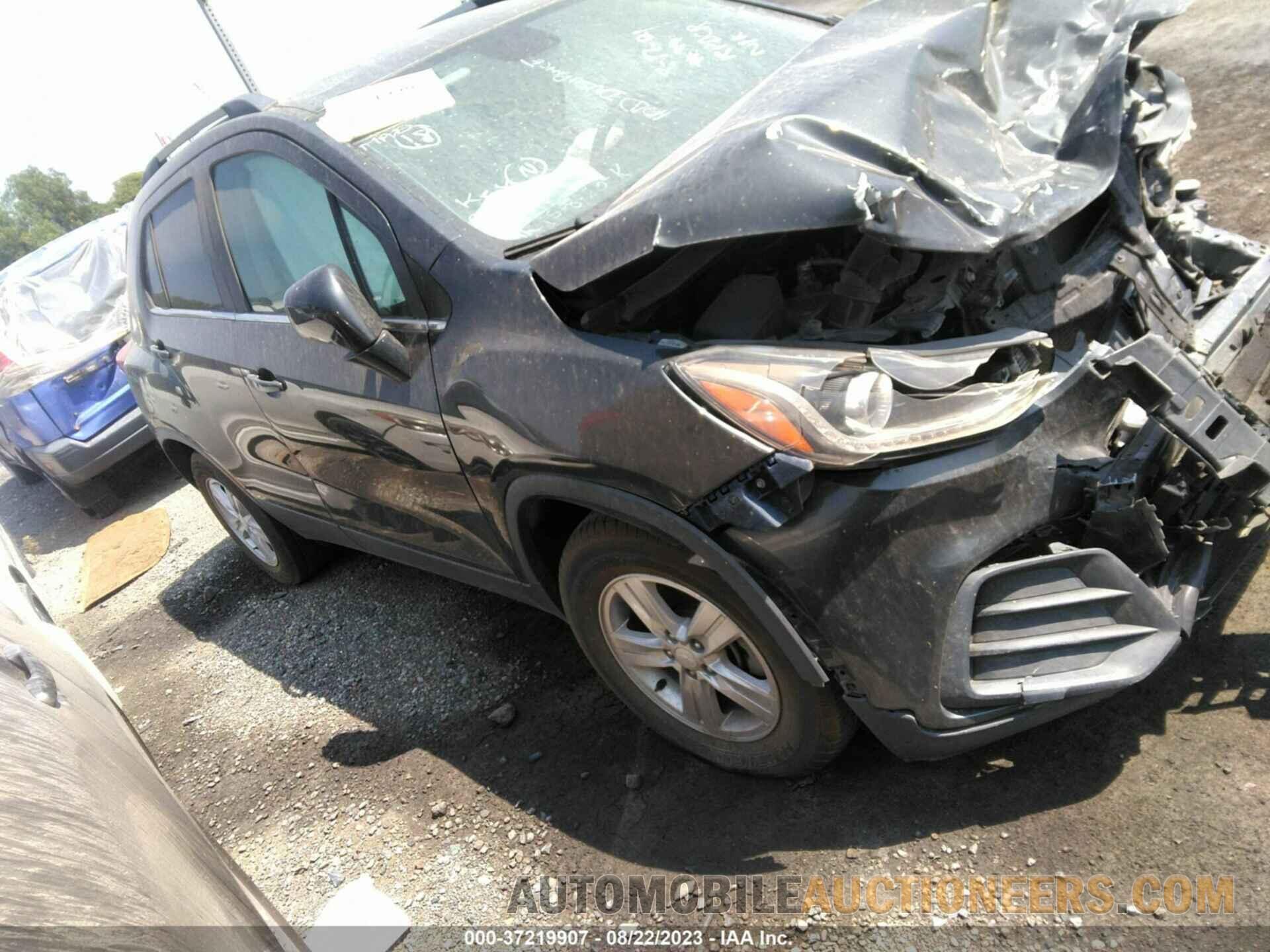 3GNCJLSB1JL359217 CHEVROLET TRAX 2018