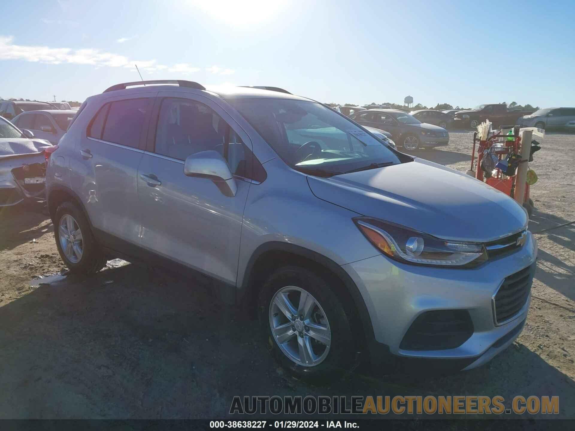 3GNCJLSB3LL213128 CHEVROLET TRAX 2020