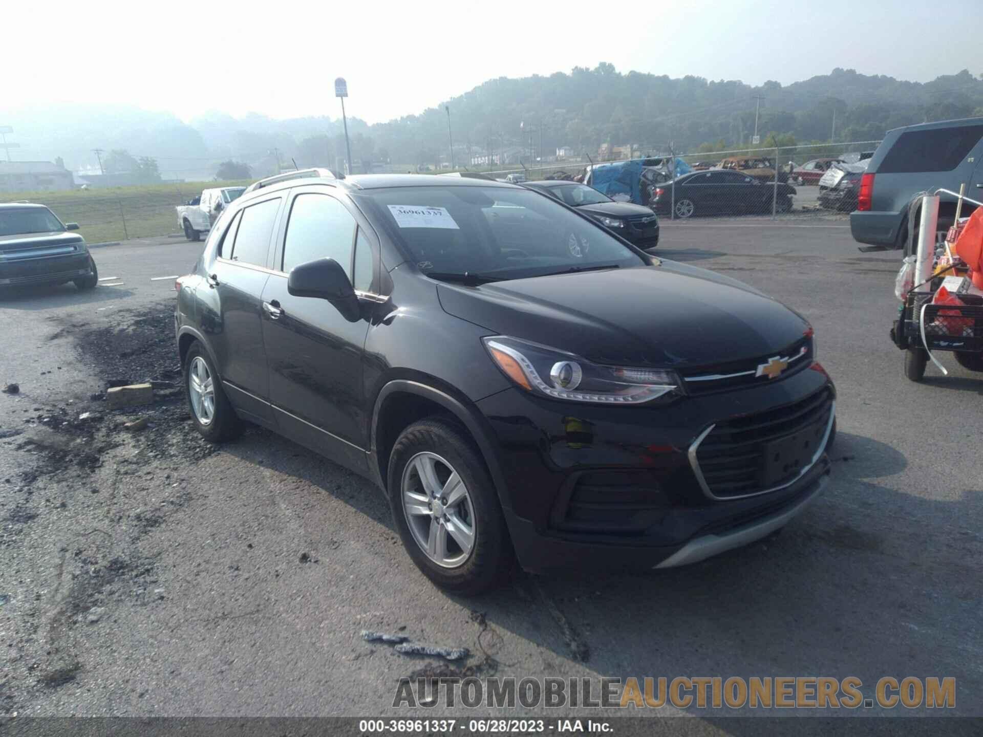 3GNCJLSB5JL392723 CHEVROLET TRAX 2018