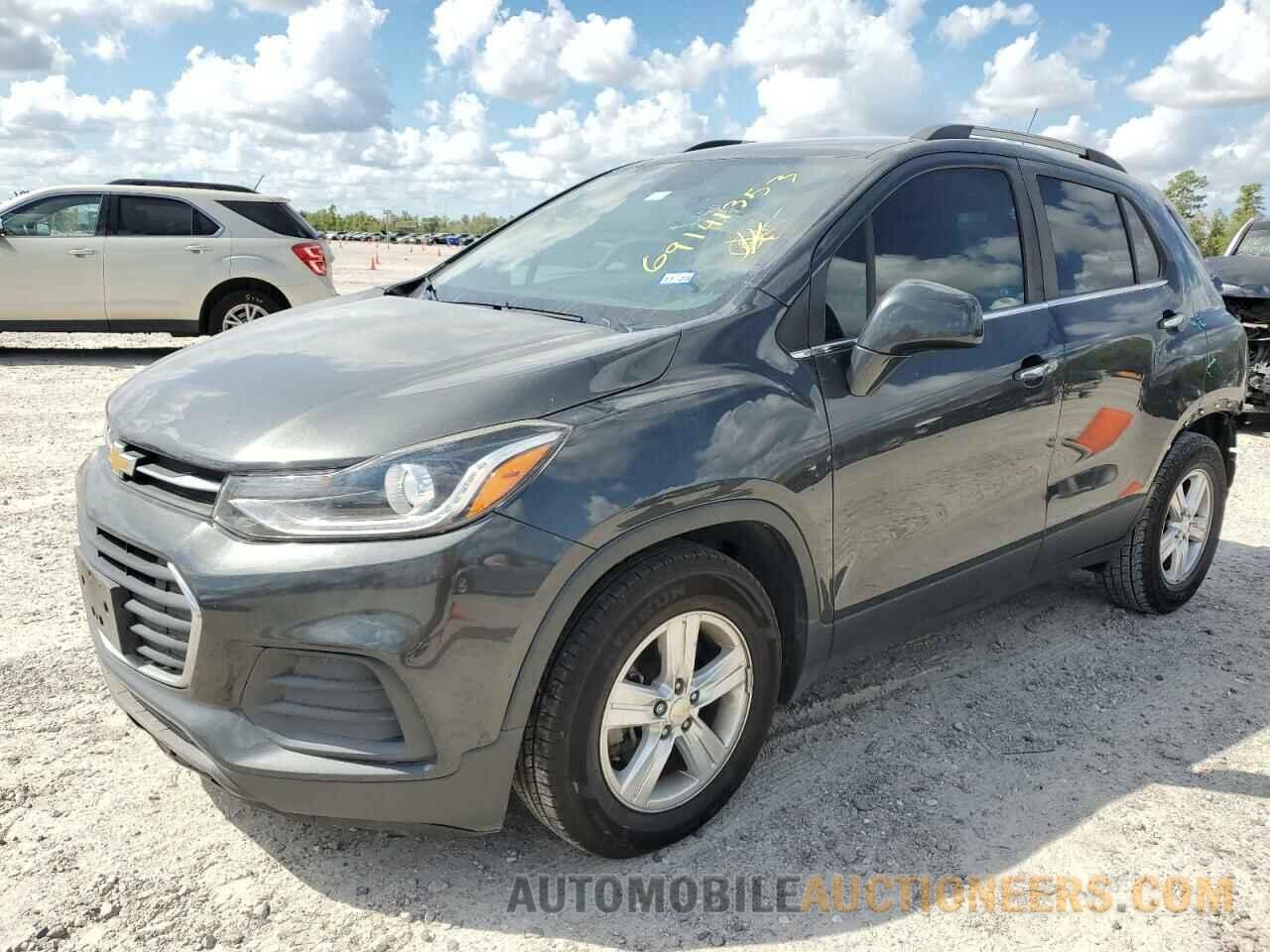 3GNCJLSB8JL245991 CHEVROLET TRAX 2018