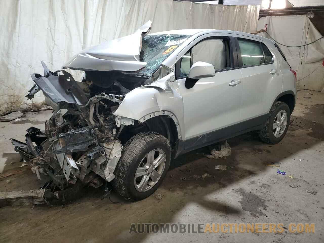 3GNCJNSB1JL389264 CHEVROLET TRAX 2018