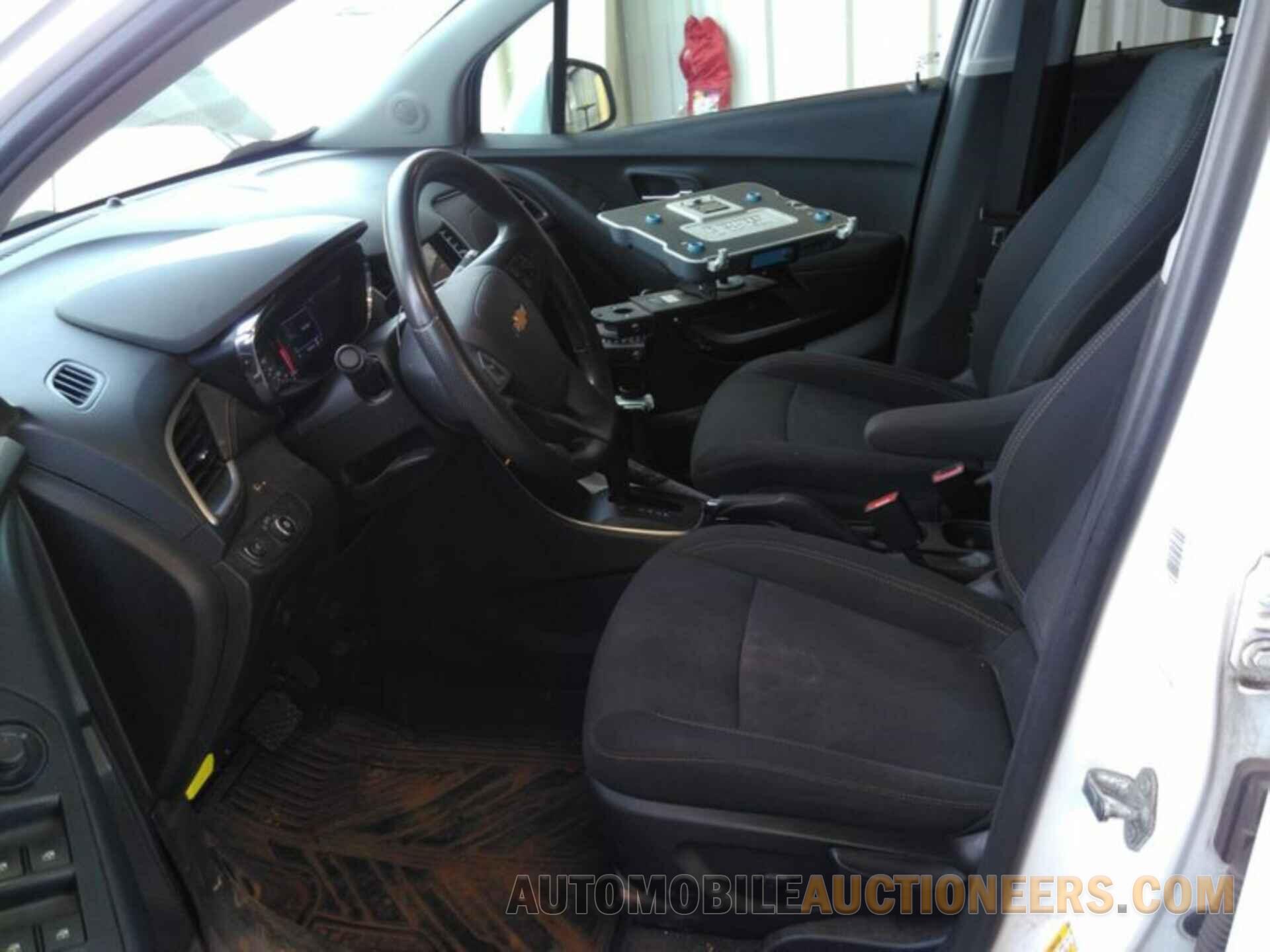 3GNCJNSB3KL320755 CHEVROLET TRAX 2019