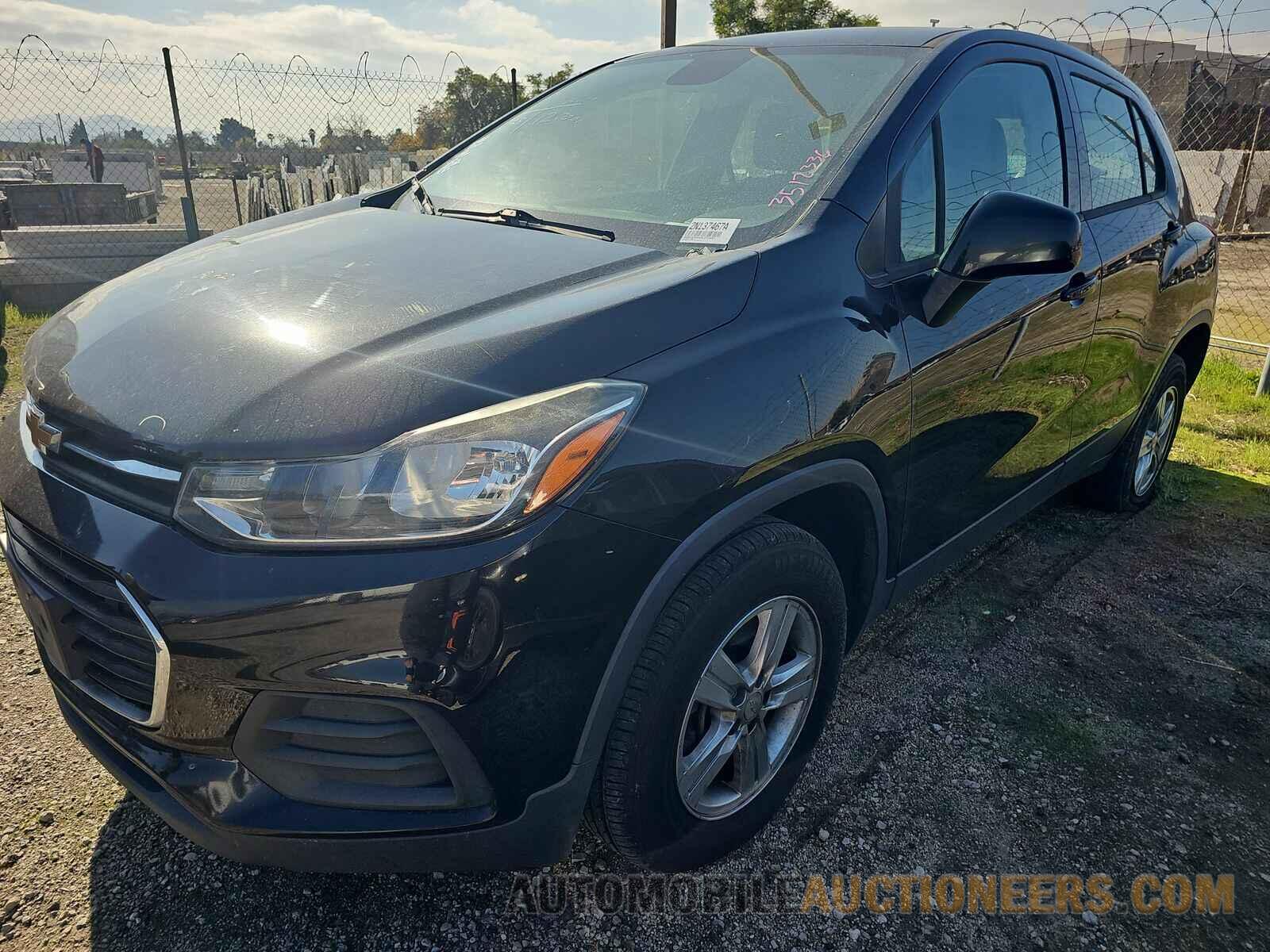 3GNCJNSB8HL271657 Chevrolet Trax 2017