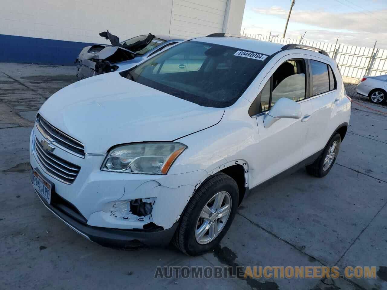 3GNCJRSB9FL236355 CHEVROLET TRAX 2015