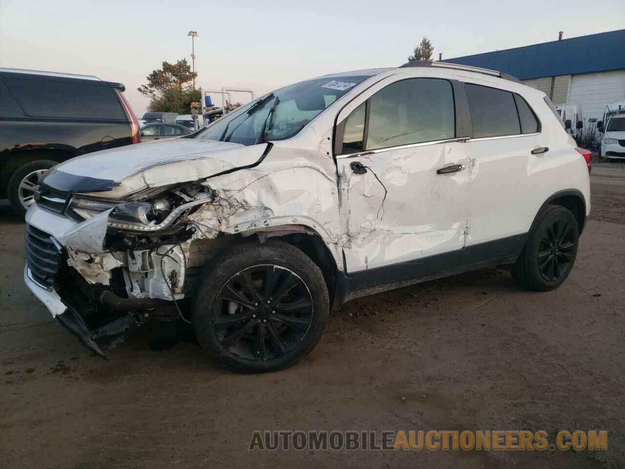 3GNCJRSBXKL302938 CHEVROLET TRAX 2019