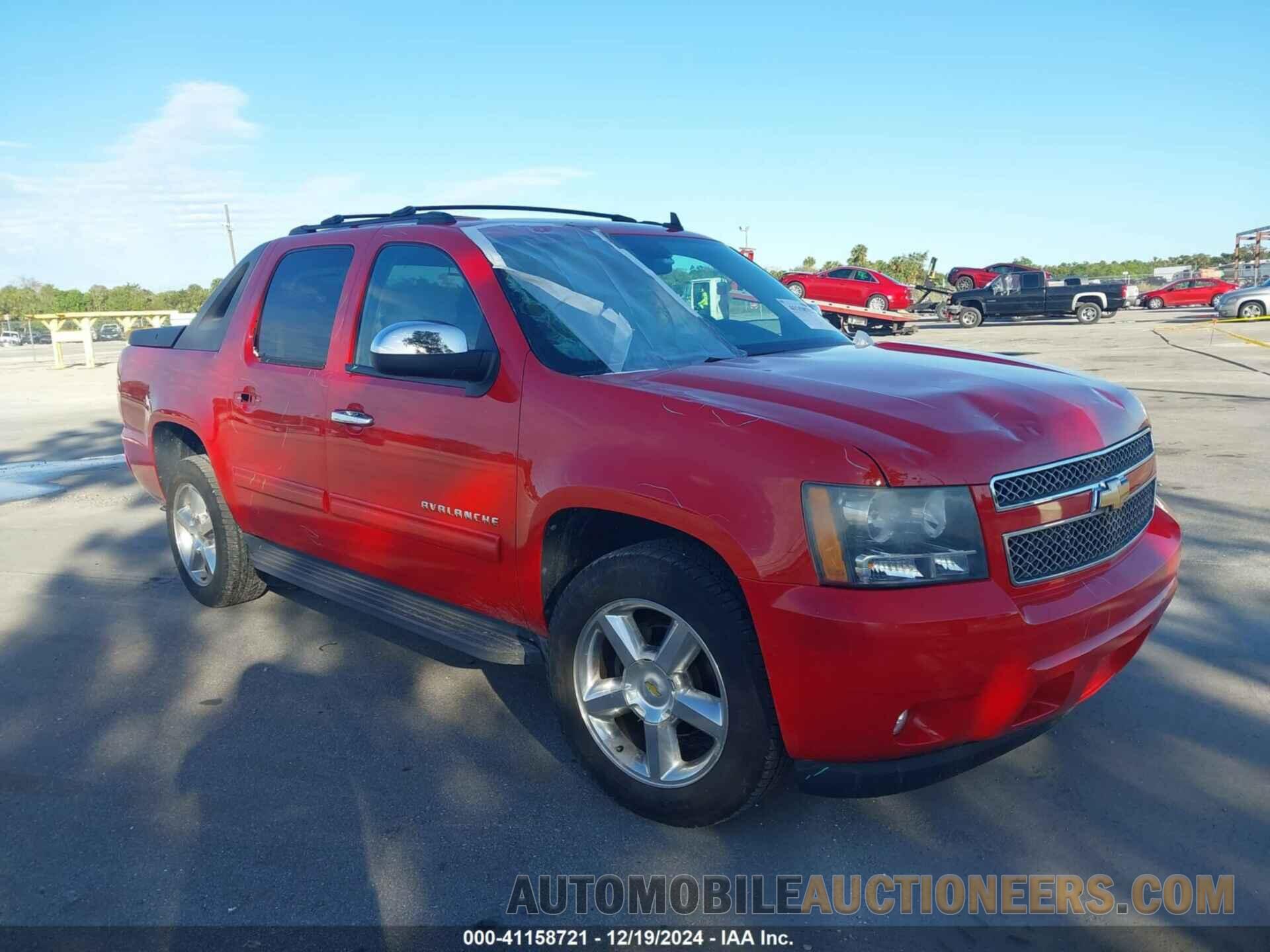 3GNMCEE07BG218201 CHEVROLET AVALANCHE 1500 2011