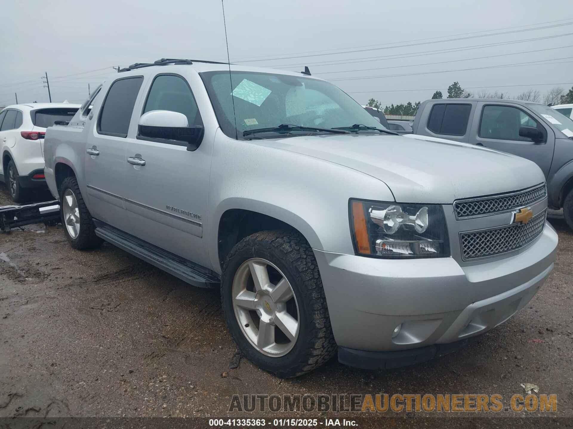 3GNMCGE04DG109502 CHEVROLET AVALANCHE 2013