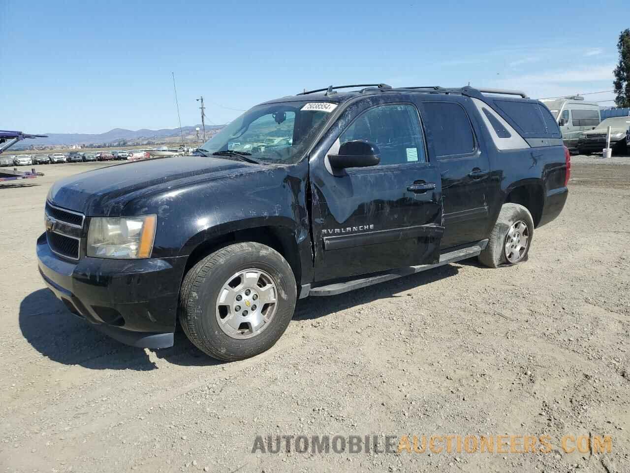 3GNTKEE32BG383324 CHEVROLET AVALANCHE 2011