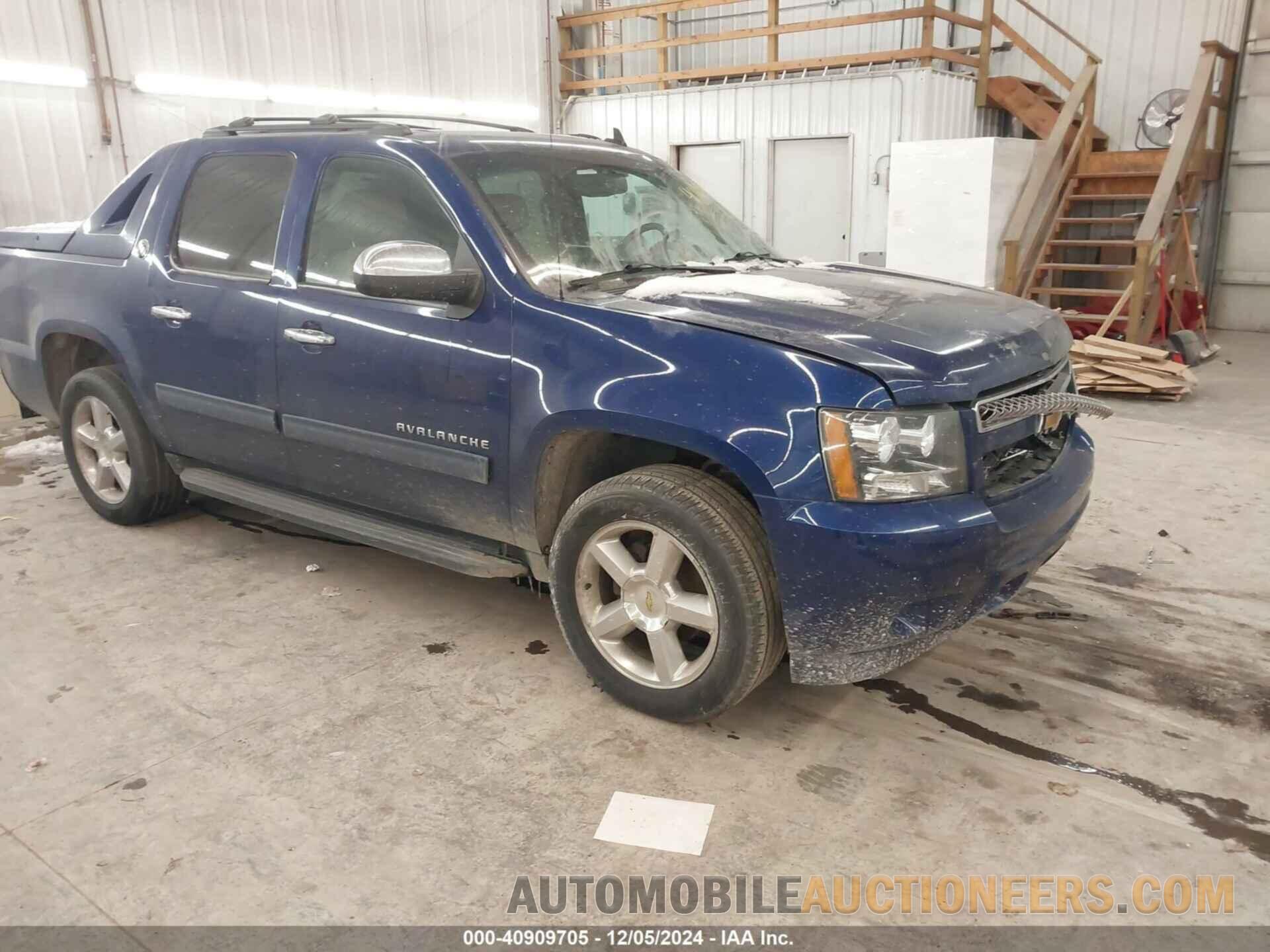 3GNTKFE73DG109299 CHEVROLET AVALANCHE 2013