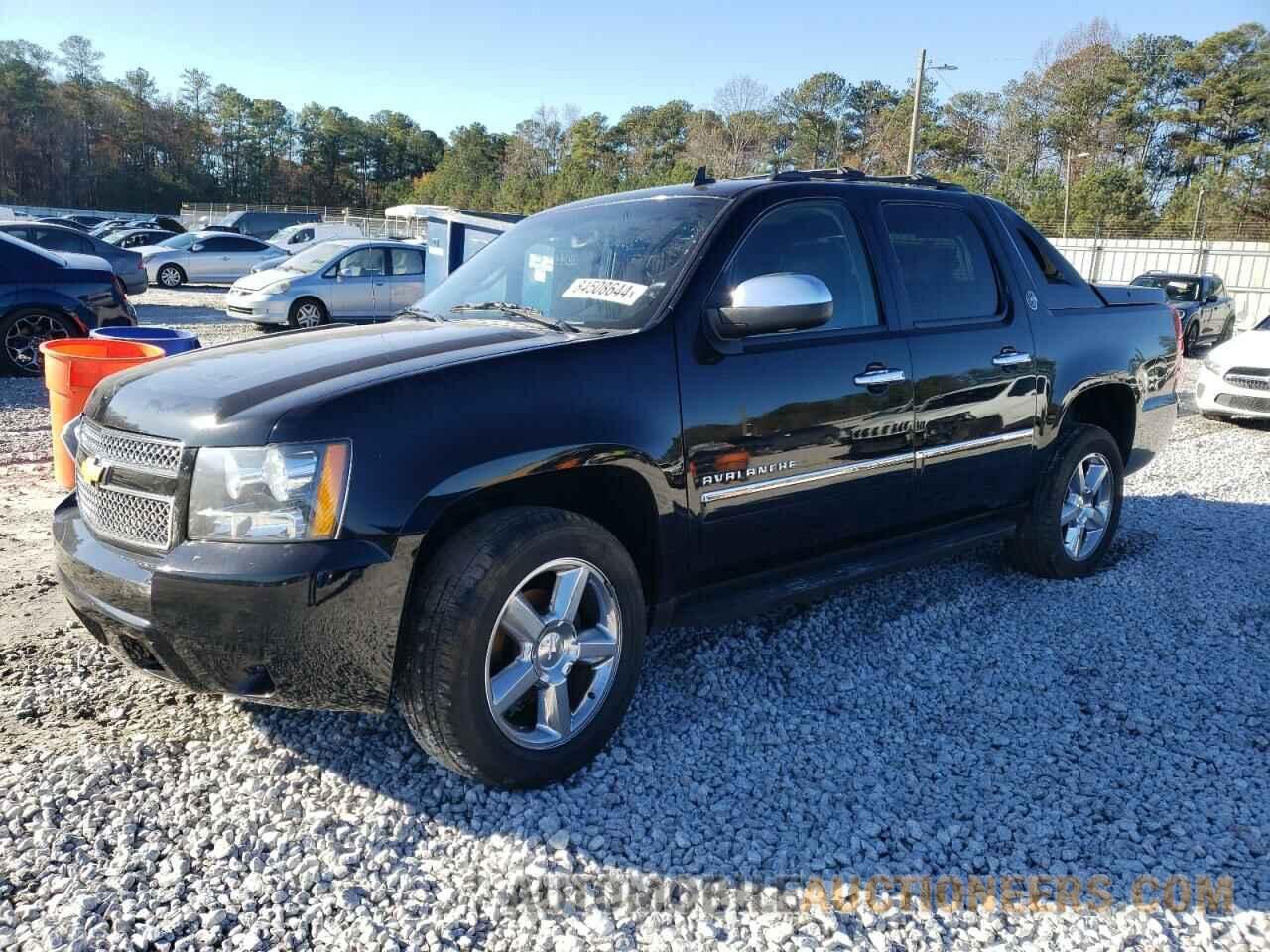 3GNTKGE79DG374265 CHEVROLET AVALANCHE 2013