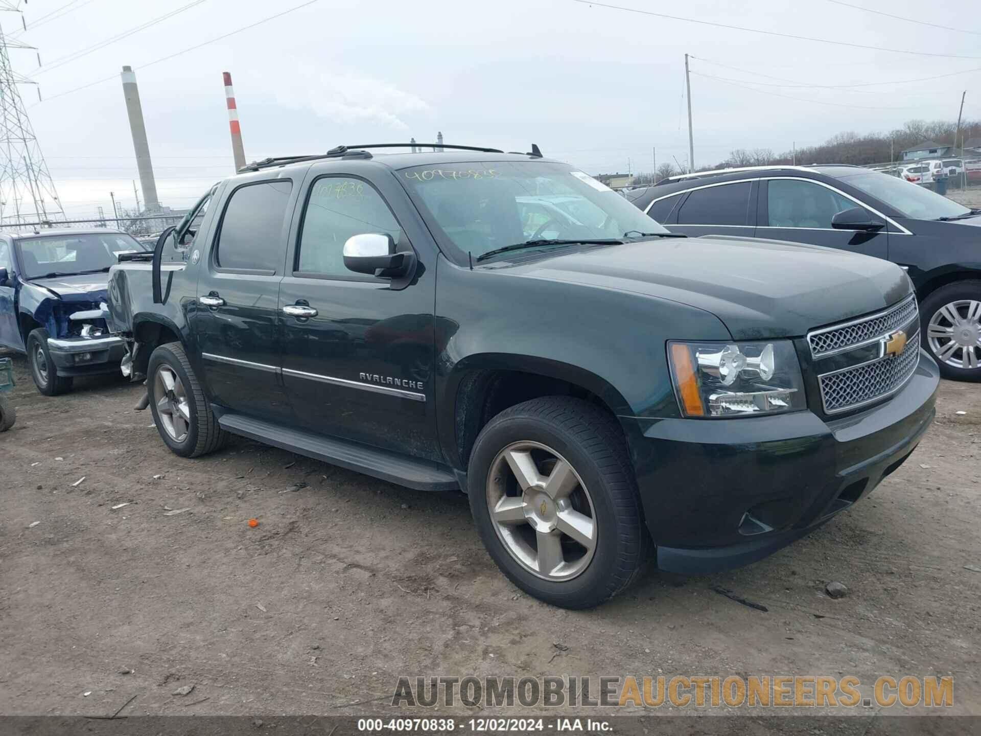 3GNTKGE7XDG248285 CHEVROLET AVALANCHE 2013