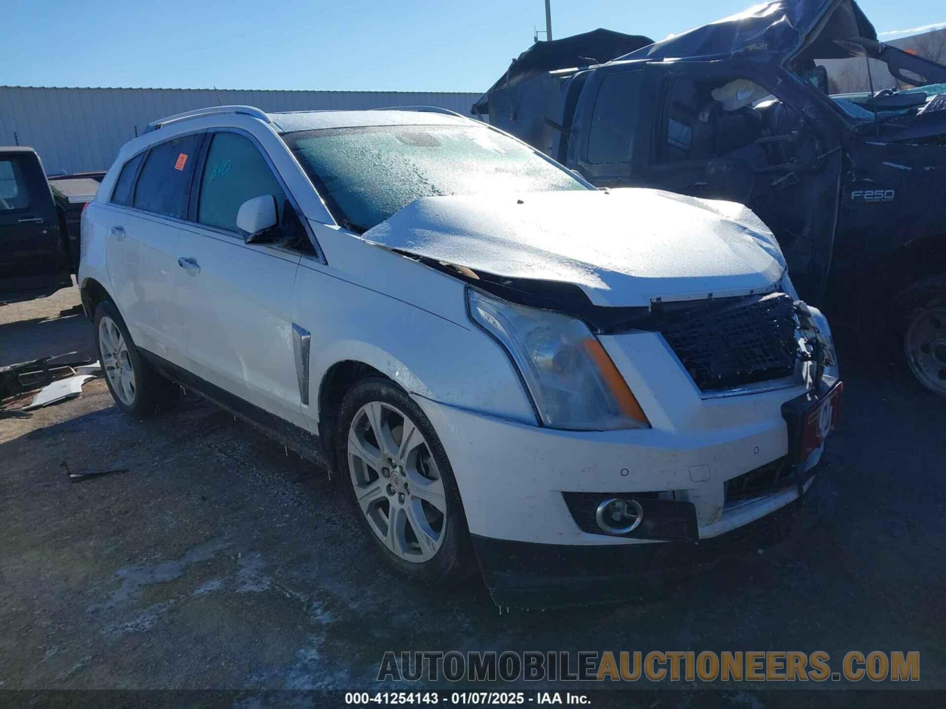 3GYFNDE3XFS574042 CADILLAC SRX 2015