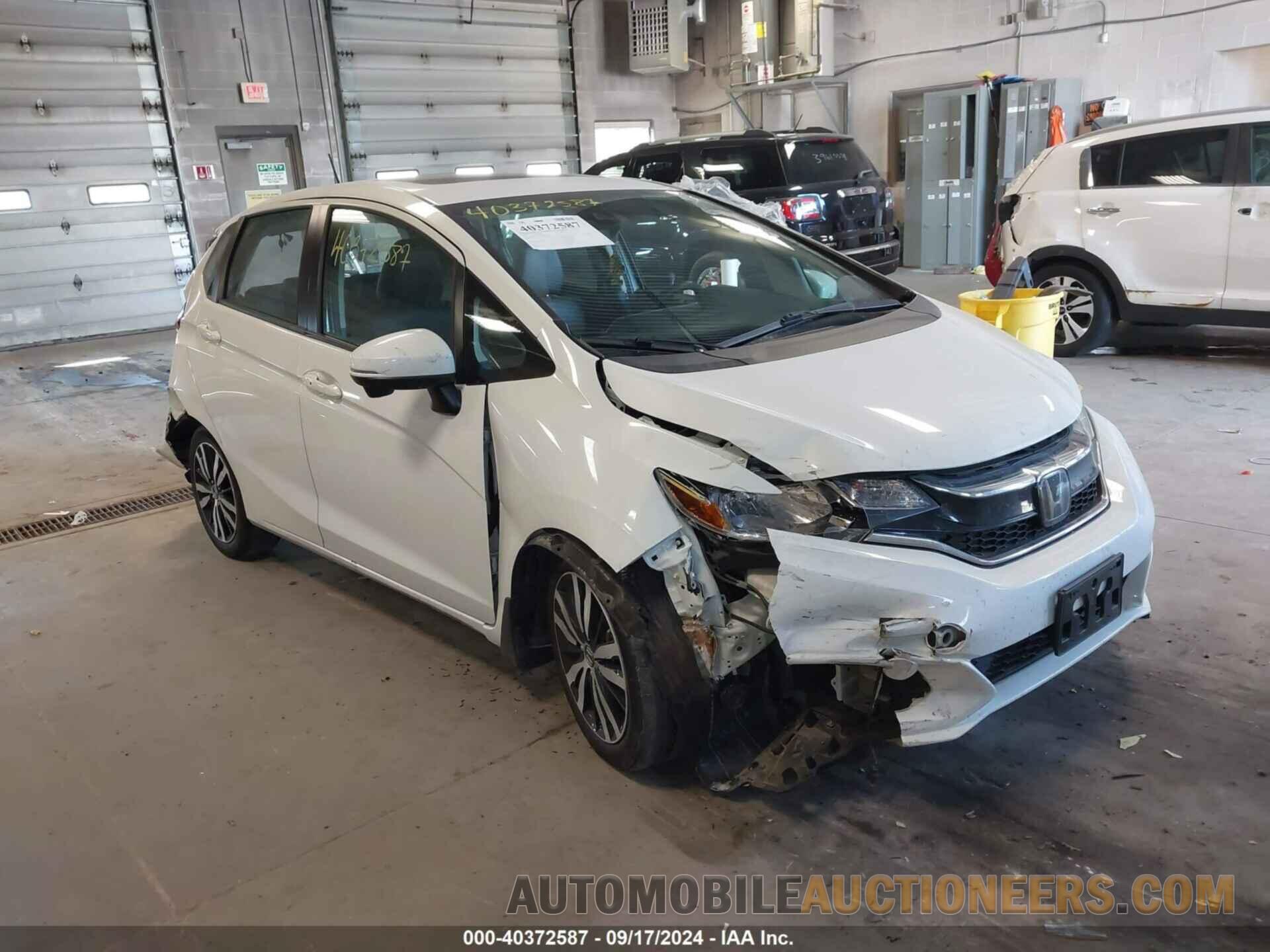 3HGGK5H00JM700868 HONDA FIT 2018