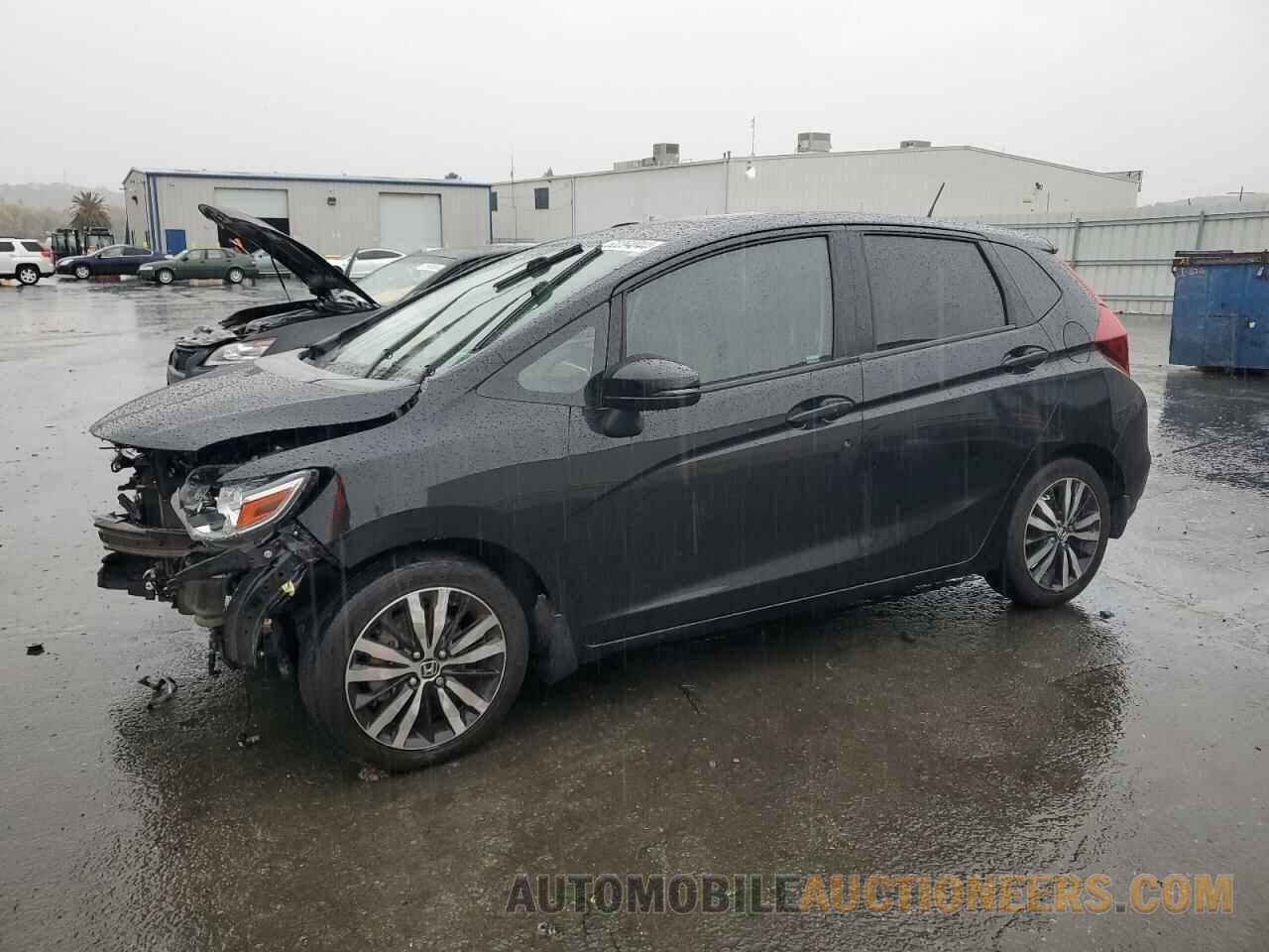 3HGGK5H01JM705593 HONDA FIT 2018