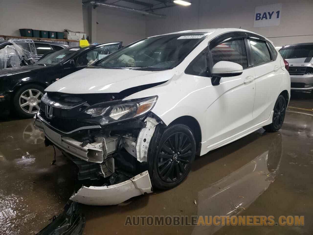 3HGGK5H63JM734663 HONDA FIT 2018