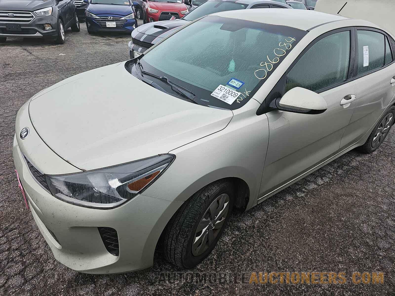 3KPA24AB0JE086084 Kia Rio 2018