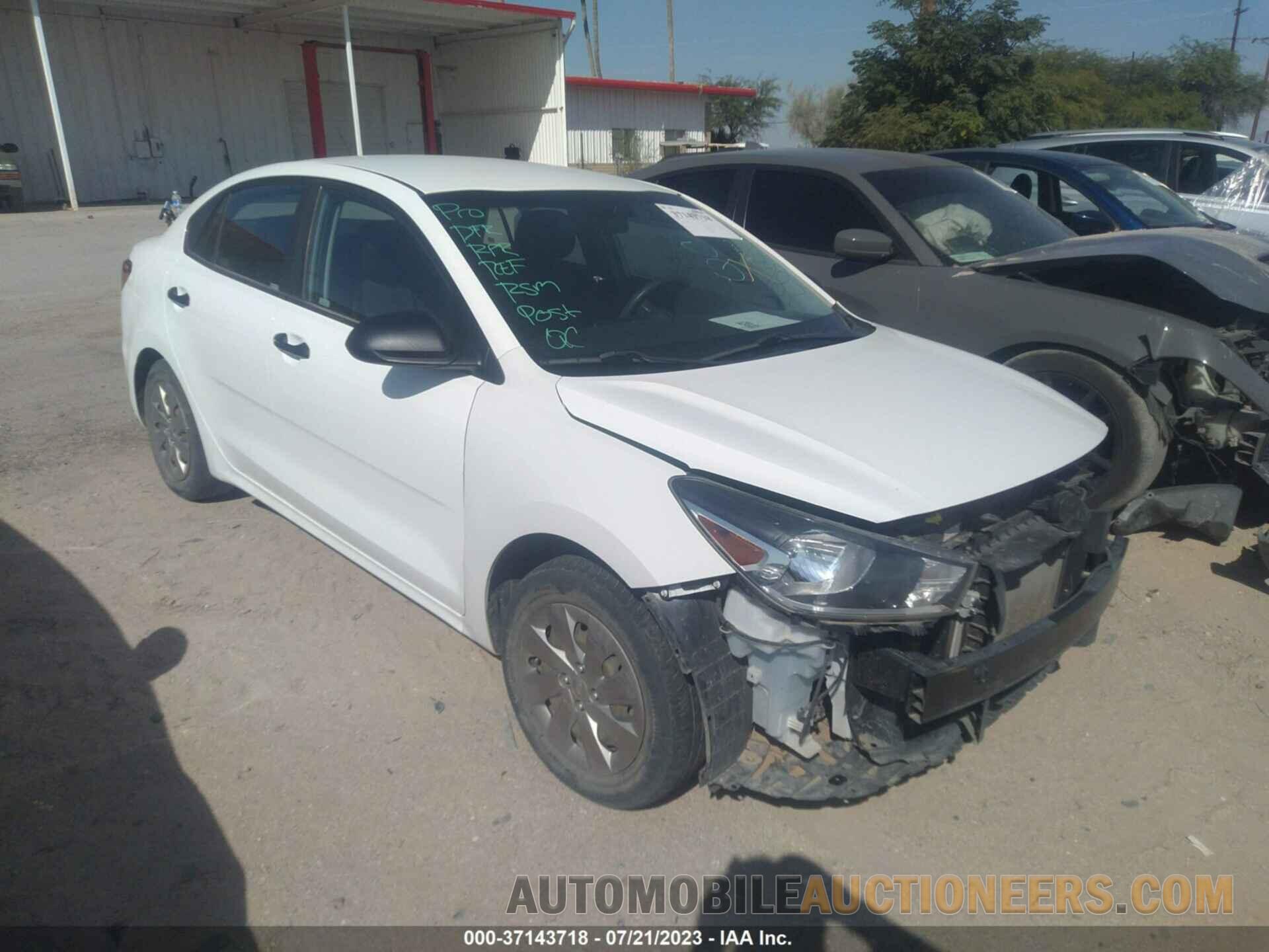 3KPA24AB1JE072100 KIA RIO 2018