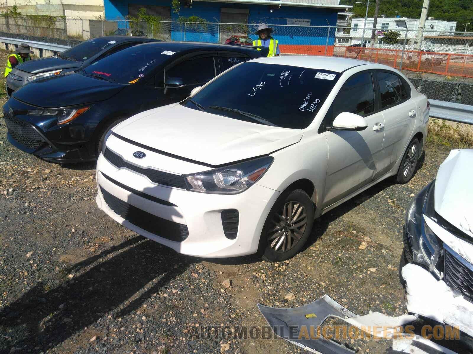 3KPA24AB1JE118119 Kia Rio 2018